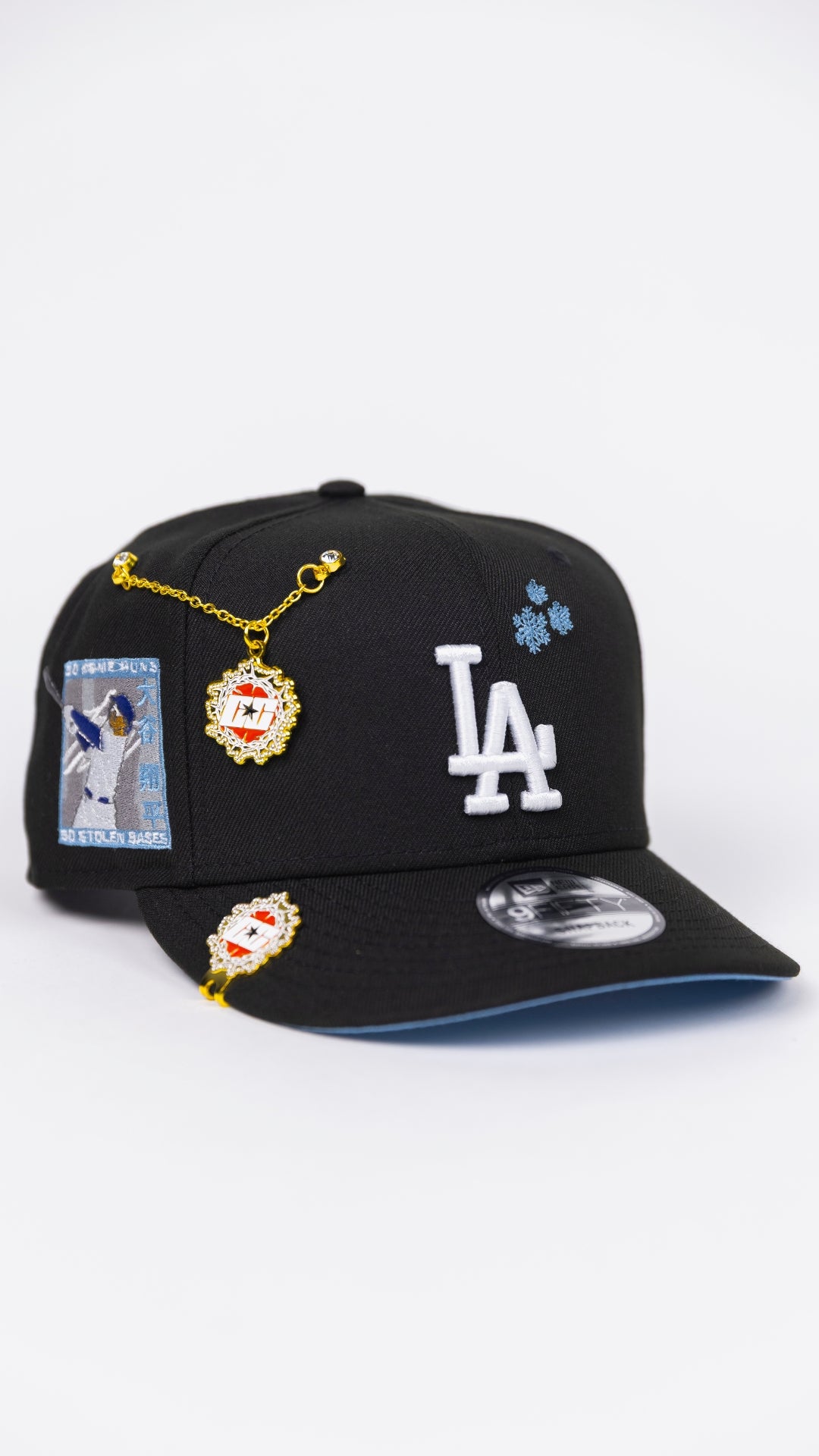 NEW ERA EXCLUSIVE 9FIFTY BLACK LOS ANGELES DODGERS SNAPBACK W/ SNOWFLAKES + SHOHEI OHTANI 50-50 CLUB SIDE PATCH