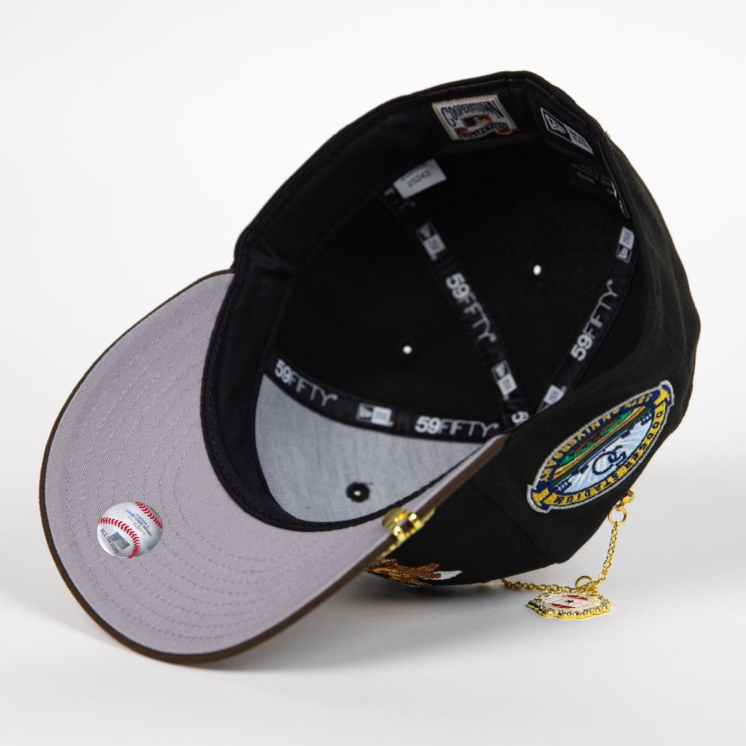 NEW ERA EXCLUSIVE 59FIFTY CHROME WHITE/BLACK LAS VEGAS RAIDERS SCRIPT W/ SUPERBOWL XI SIDE PATCH