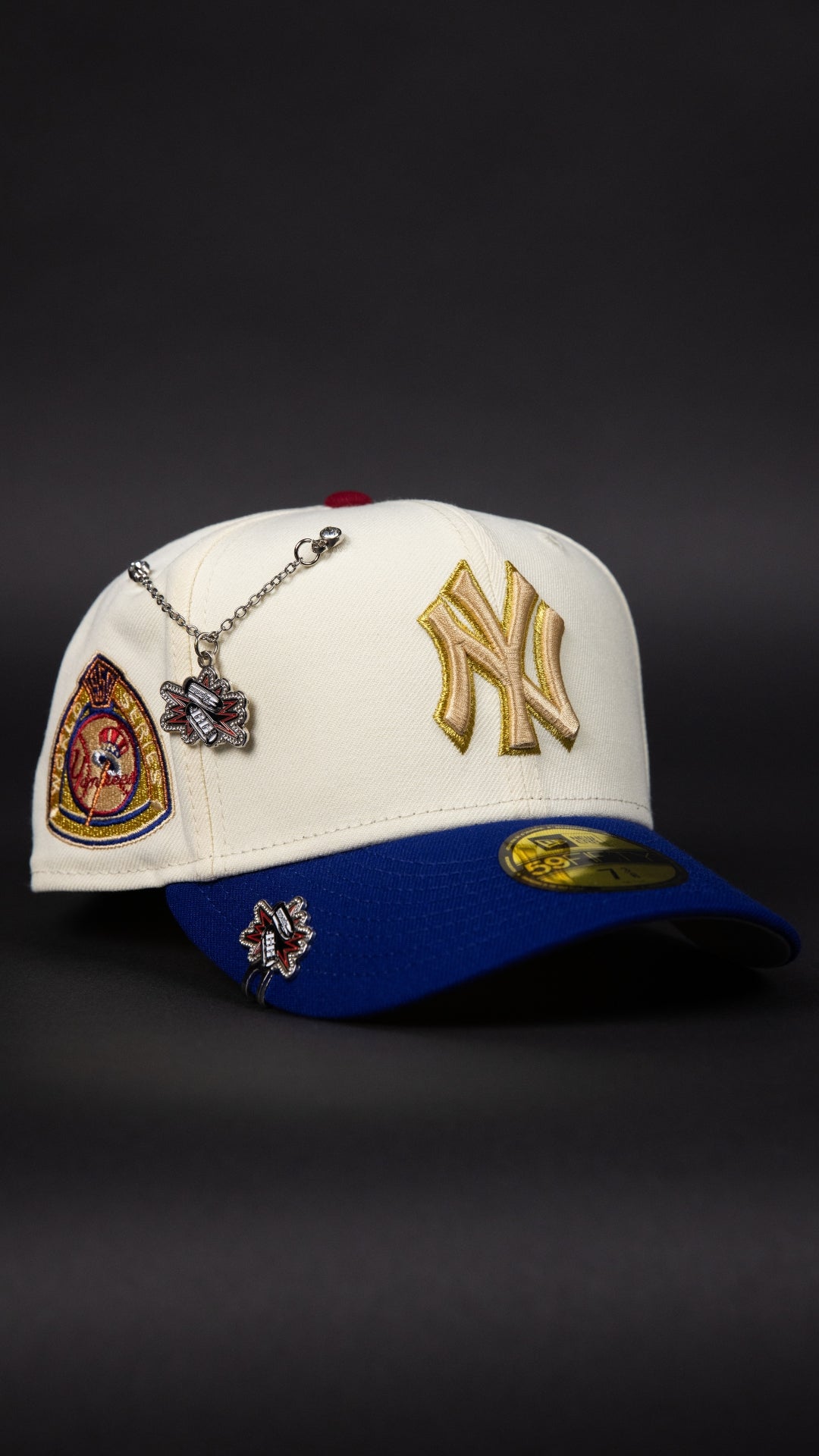 NEW ERA EXCLUSIVE 59FIFTY CHROME/ BLUE NEW YORK YANKEES W/ WORLD SERIES SIDE PATCH