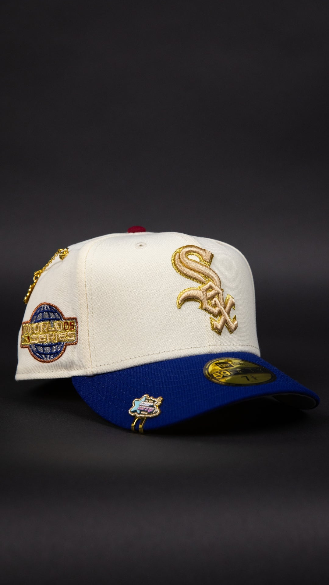 NEW ERA EXCLUSIVE 59FIFTY CHROME/ BLUE CHICAGO WHITE SOX W/ 2005 WORLD SERIES SIDE PATCH