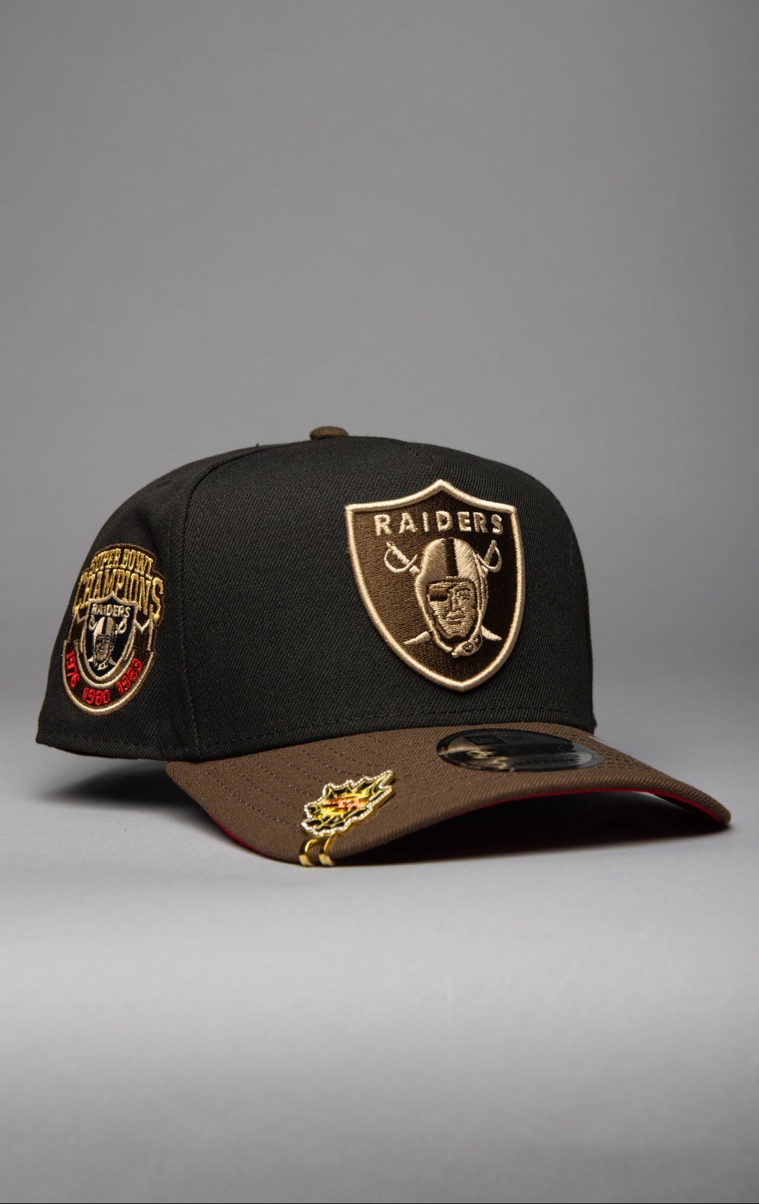 NEW ERA 9FIFTY A-FRAME BLACK/BROWN LAS VEGAS RAIDERS SNAPBACK W/ SUPER BOWL CHAMPIONS SIDE PATCH