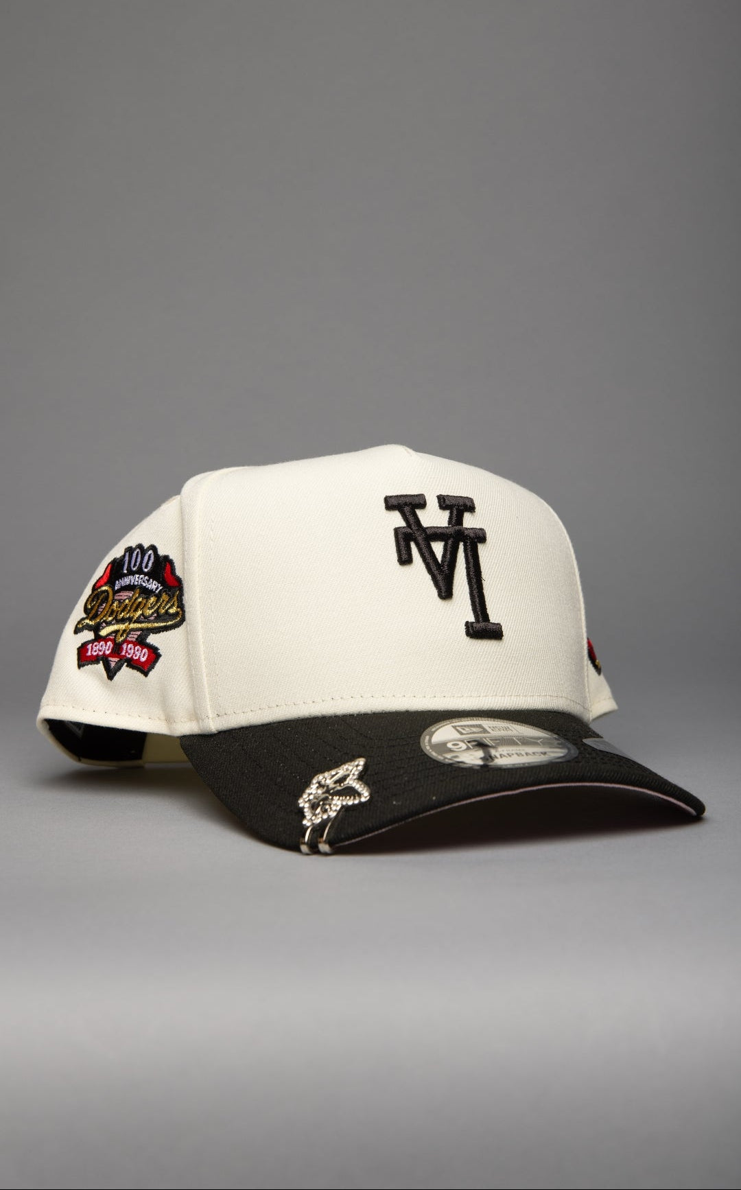 NEW ERA 9FIFTY A-FRAME CHROME/BLACK UPSIDE DOWN LOS ANGELES DODGERS SNAPBACK W/ 100TH ANNIVERSARY SIDE PATCH