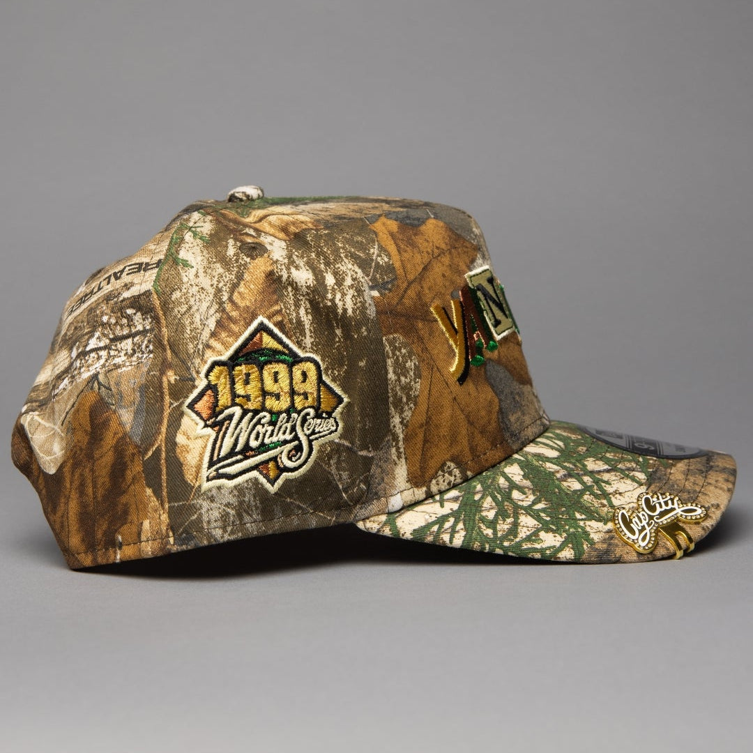 NEW ERA 9FIFTY A-FRAME REALTREE NEW YORK YANKEES W/ 1999 WORLD SERIES SIDE PATCH