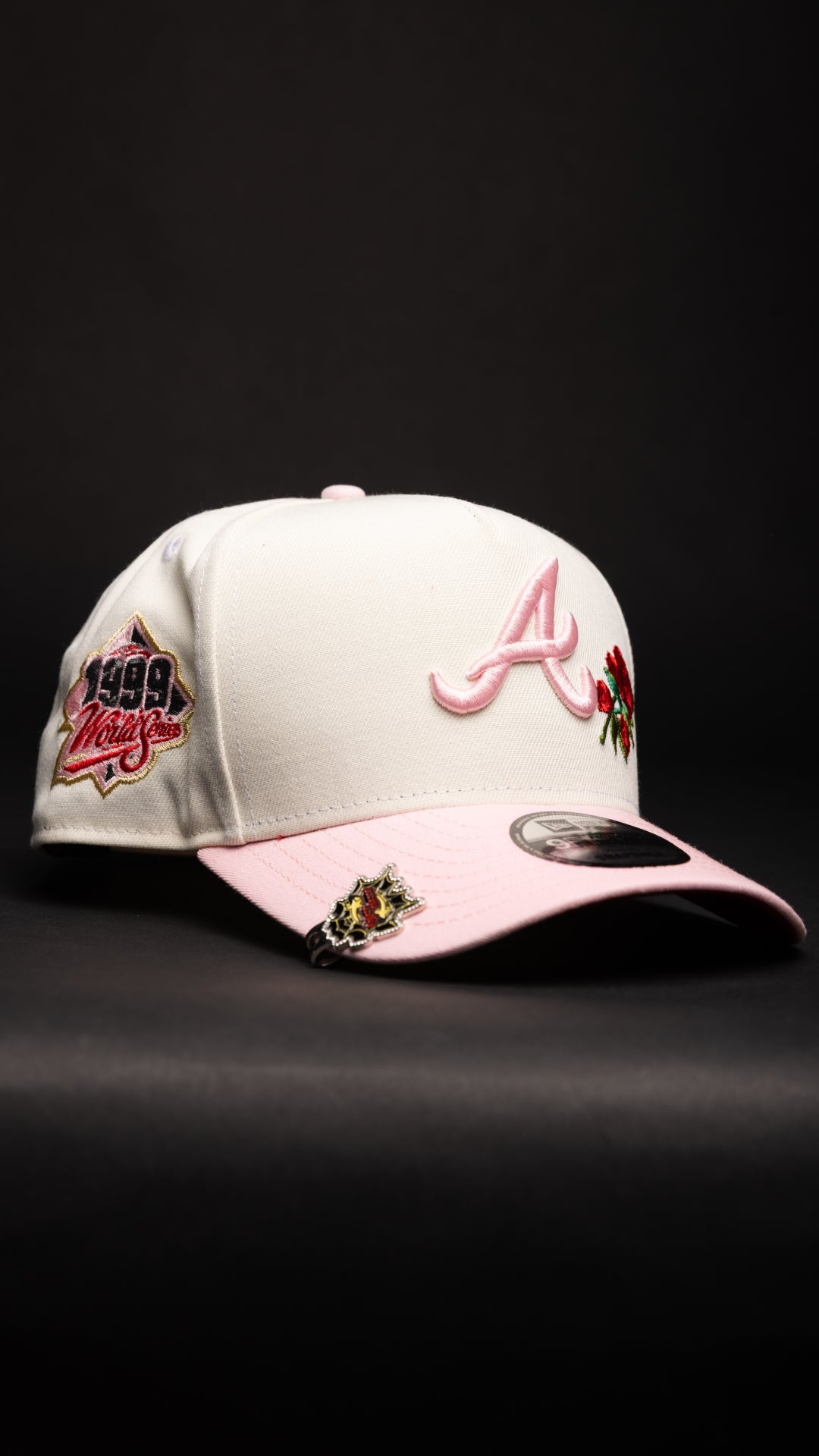 NEW ERA 9FIFTY A-FRAME CHROME/PINK ATLANTA BRAVES W/ ROSES + 1999 WORLD SERIES SIDE PATCH
