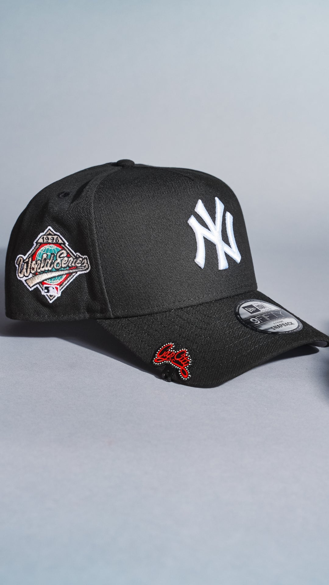 NEW ERA 9FIFTY A-FRAME BLACK NEW YORK YANKEES SNAPBACK W/ 1996 WORLD SERIES SIDE PATCH