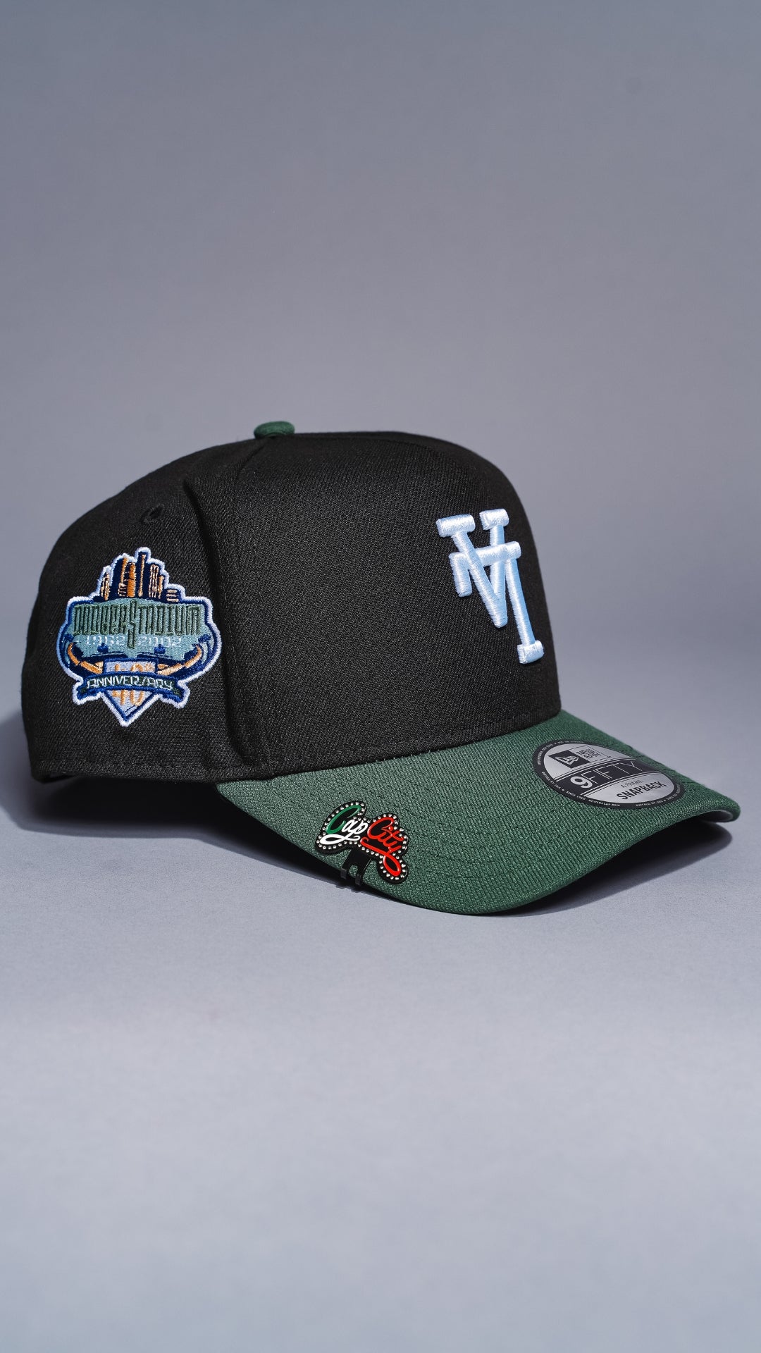 NEW ERA 9FIFTY A-FRAME BLACK/GREEN UPSIDE DOWN LOS ANGELES DODGERS SNAPBACK W/ 40TH ANNIVERSARY SIDE PATCH