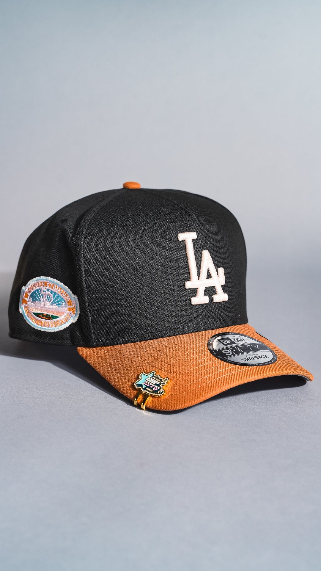 NEW ERA 9FIFTY A-FRAME BLACK/KHAKI LOS ANGELES DODGERS SNAPBACK W/ 50TH ANNIVERSARY SIDE PATCH