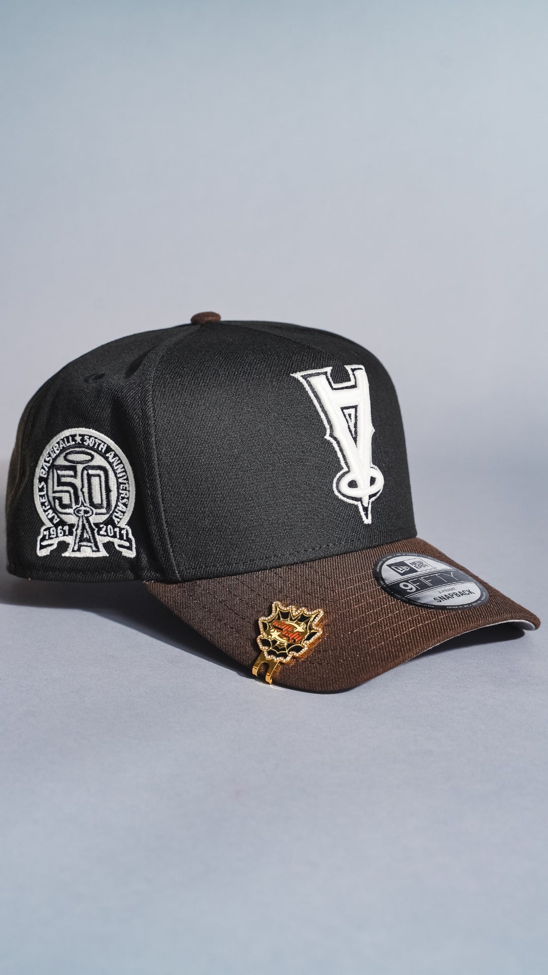 NEW ERA 9FIFTY A-FRAME BLACK/BROWN UPSIDE DOWN ANAHEIM ANGELS SNAPBACK W/ 50TH ANNIVERSARY SIDE PATCH