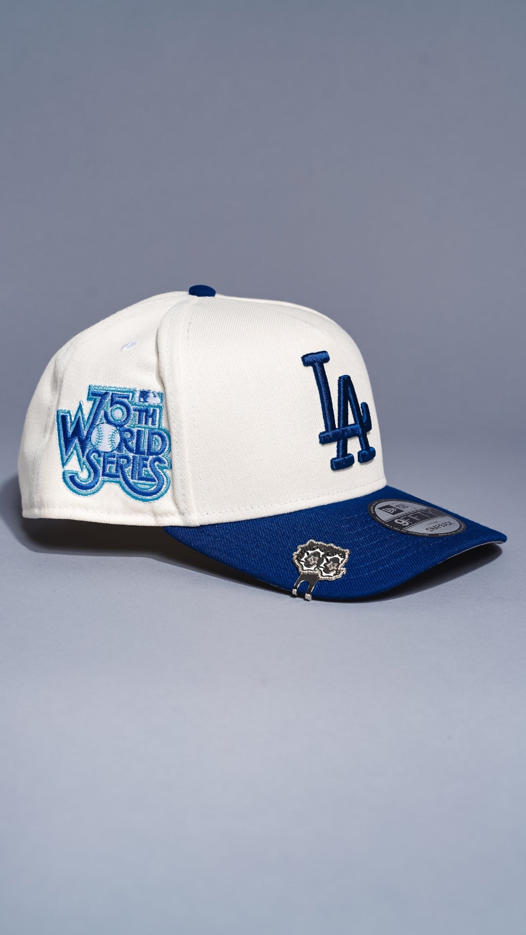 NEW ERA 9FIFTY A-FRAME CHROME/BLUE LOS ANGELES DODGERS W/ 75TH WORLD SERIES SIDE PATCH