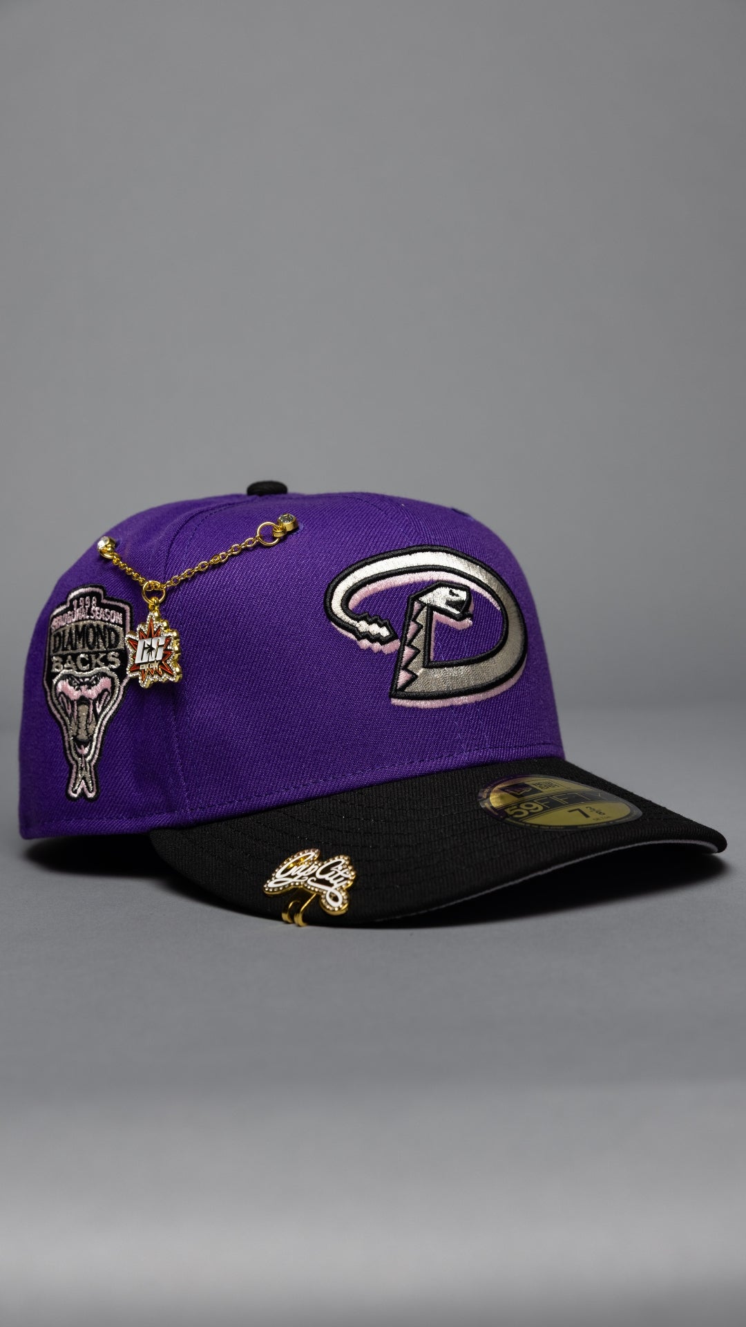 EXCLUSIVO NEW ERA 59FIFTY CHROME BLANCO/VERDE OLIVA ARIZONA DIAMONDBACKS CON PARCHE DE TEMPORADA INAUGURAL 1998 