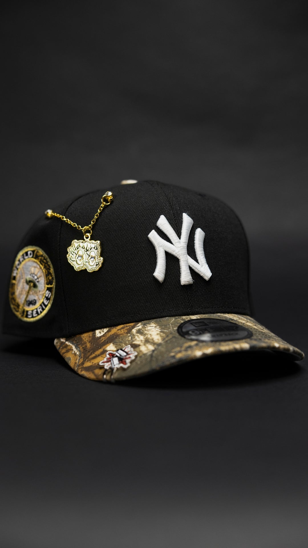 NEW ERA EXCLUSIVE 9FIFTY BLACK/REALTREE NEW YORK YANKEES SNAPBACK W/ 1949 WORLD SERIES SIDE PATCH