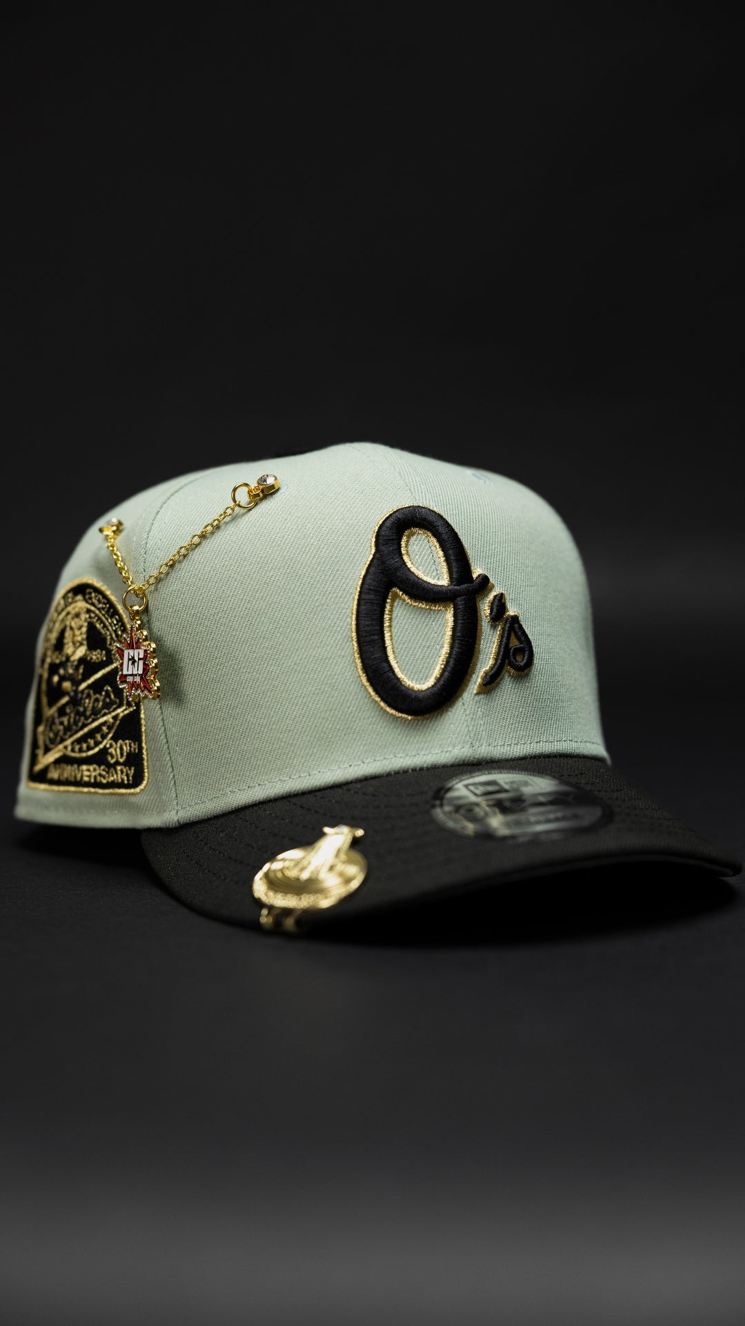 NEW ERA EXCLUSIVE 9FIFTY PEPPERMINT/BLACK BALTIMORE ORIOLES SNAPBACK W/ 30TH ANNIVERSARY SIDE PATCH