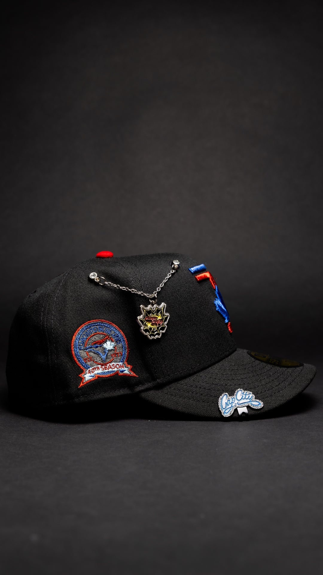 NEW ERA EXCLUSIVE 59FIFTY BLACK TORONTO BLUE JAYS W/ 40TH SEASON SIDE PATCH