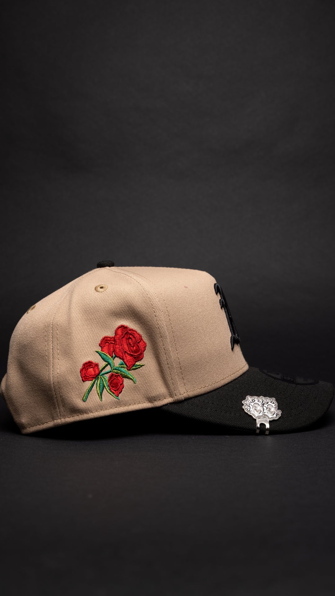 NEW ERA 9FIFTY A-FRAME CAMEL BROWN OAKLAND ATHLETICS W/ RED ROSES SIDE PATCH