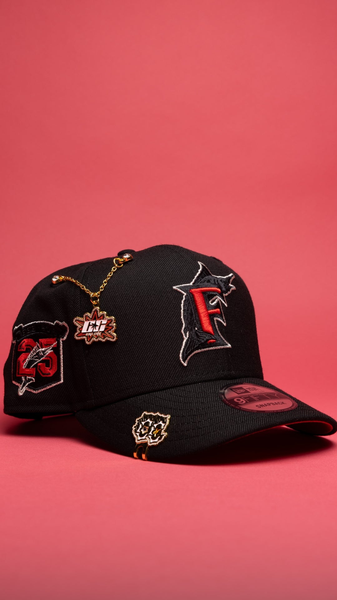 NEW ERA EXCLUSIVE 9FIFTY BLACK FLORIDA MARLINS SNAPBACK W/ 25TH ANNIVERSARY SIDE PATCH