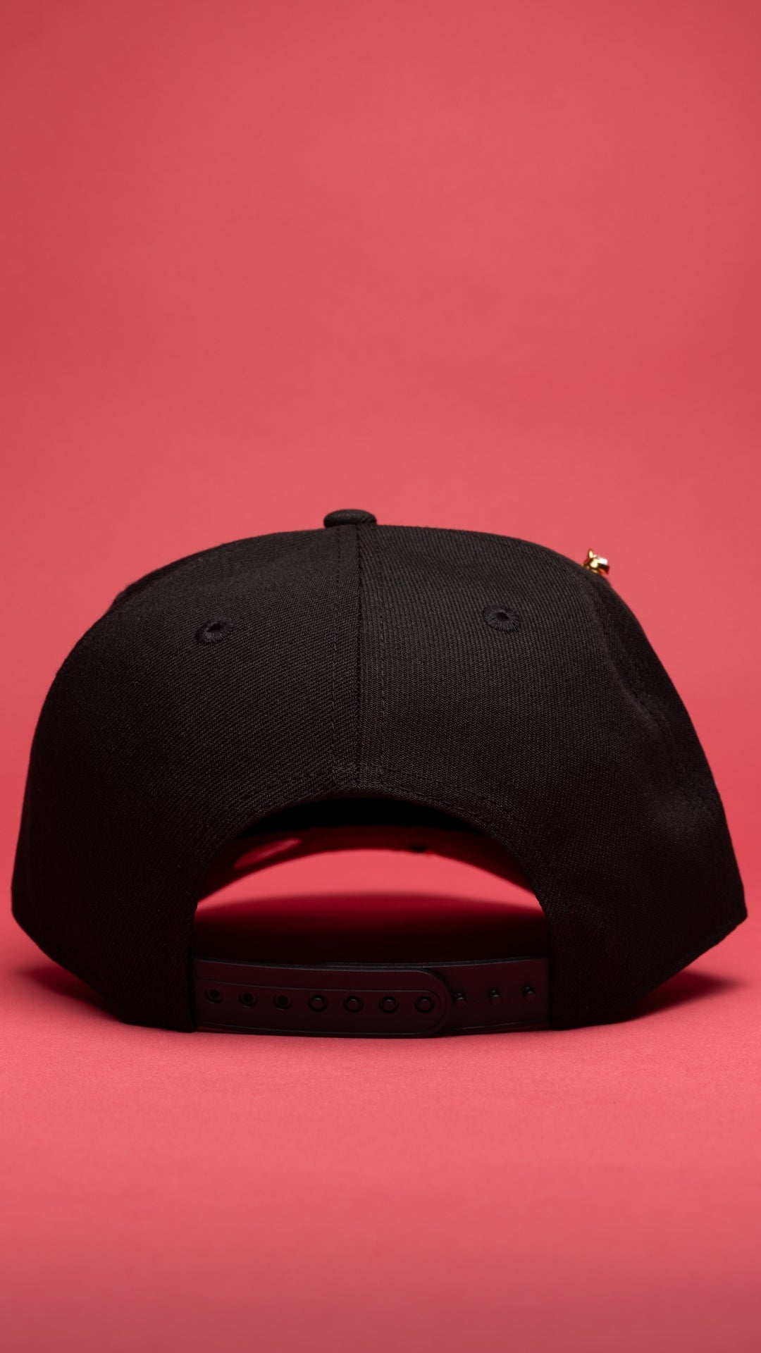 NEW ERA EXCLUSIVE 9FIFTY BLACK LOS ANGELES DODGERS SNAPBACK W/ 50TH ANNIVERSARY SIDE PATCH