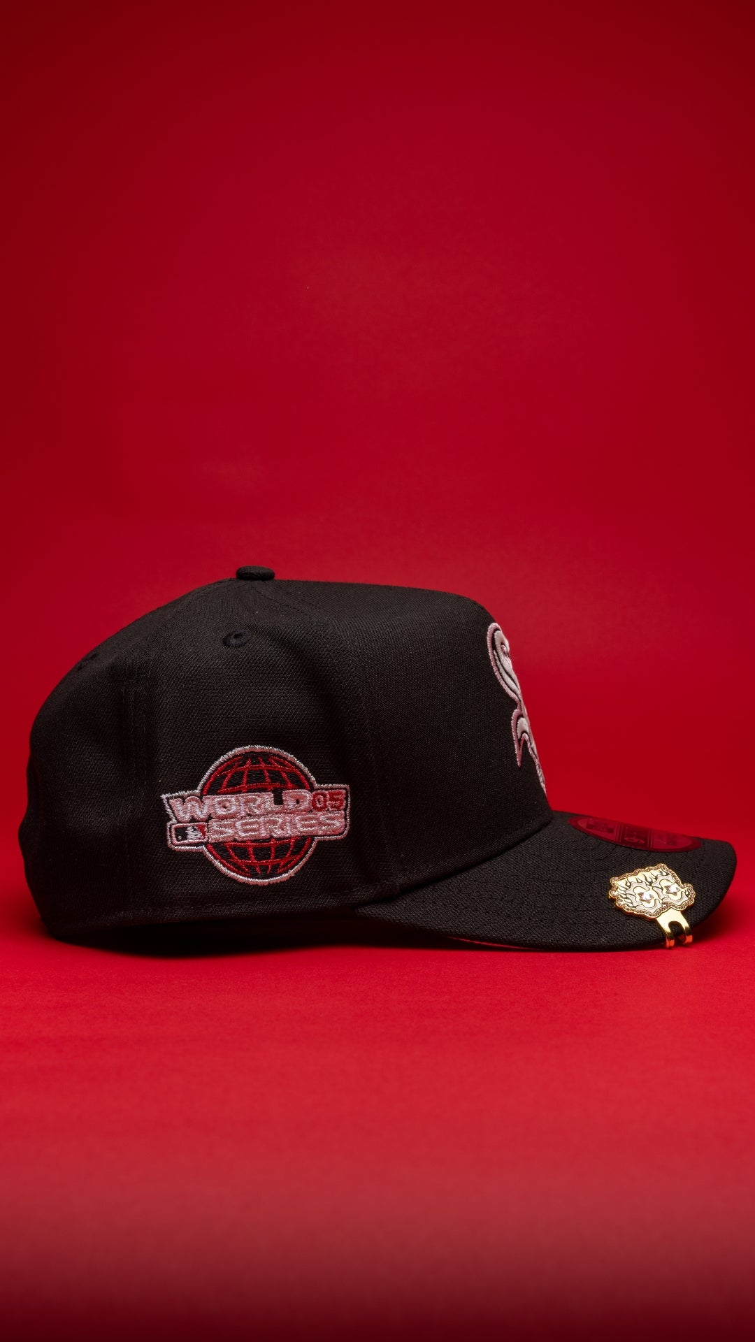 NEW ERA 9FIFTY A-FRAME BLACK CHICAGO WHITE SOX SNAPBACK W/ 2005 WORLD SERIES SIDE PATCH