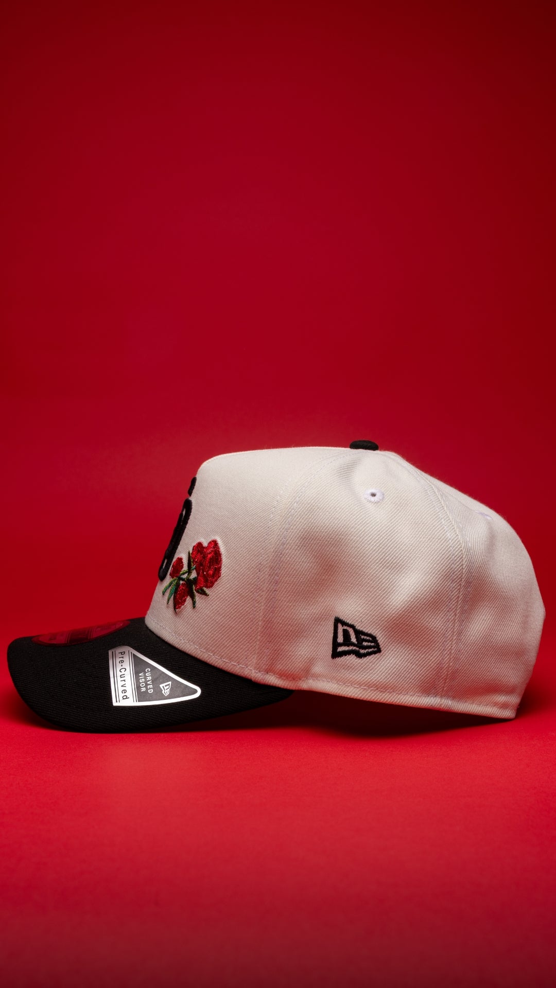 NEW ERA 9FIFTY A-FRAME CHROME/BLACK SAN DIEGO PADRES SNAPBACK W/ RED ROSES + 40TH ANNIVERSARY SIDE PATCH