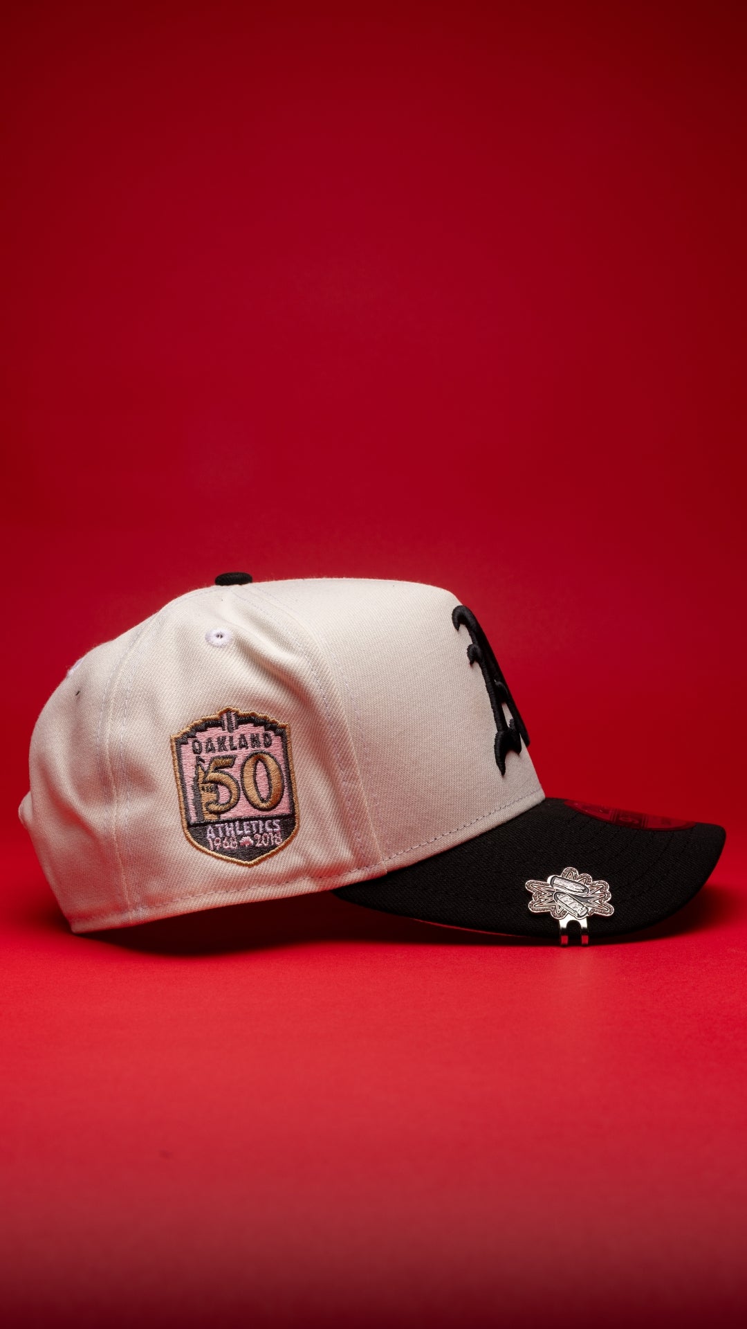 NEW ERA 9FIFTY A-FRAME CHROME/BLACK OAKLAND ATHLETICS SNAPBACK W/ RED ROSES + 50TH ANNIVERSARY SIDE PATCH
