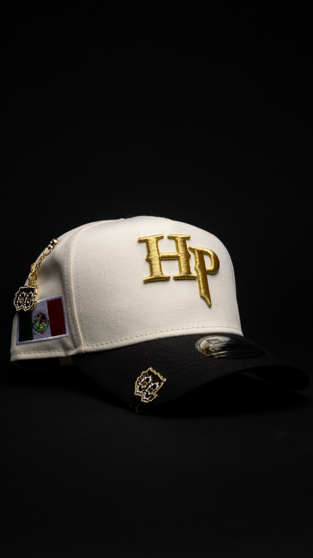 NEW* HERENCIA DE PATRONES x NEW ERA x CAP CITY WHITE/BLACK "HERENCIA LOGO" 9FIFTY A-FRAME W/ MEXICAN FLAG SIDE PATCH -FREE BLIP INCLUDED