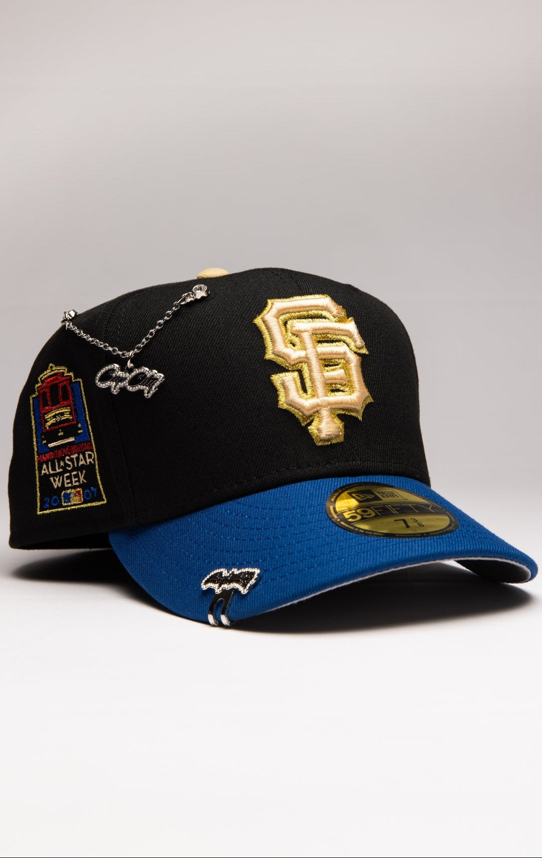 EXCLUSIVO DE NEW ERA 59FIFTY CHROME BLANCO/AZUL TEXAS RANGERS CON 40 ANIVERSARIO 