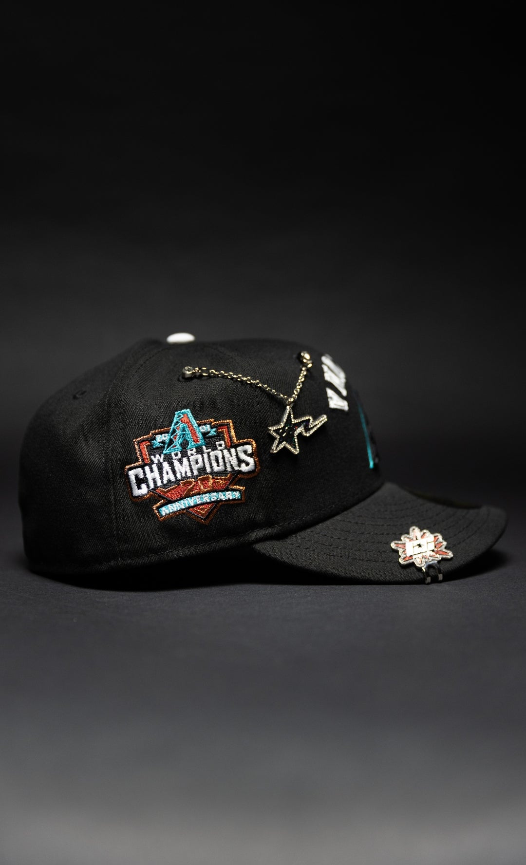 NEW ERA EXCLUSIVE 59FIFTY BLACK UPSIDE DOWN ARIZONA DIAMONDBACKS W/ WORLD CHAMPIONS SIDE PATCH