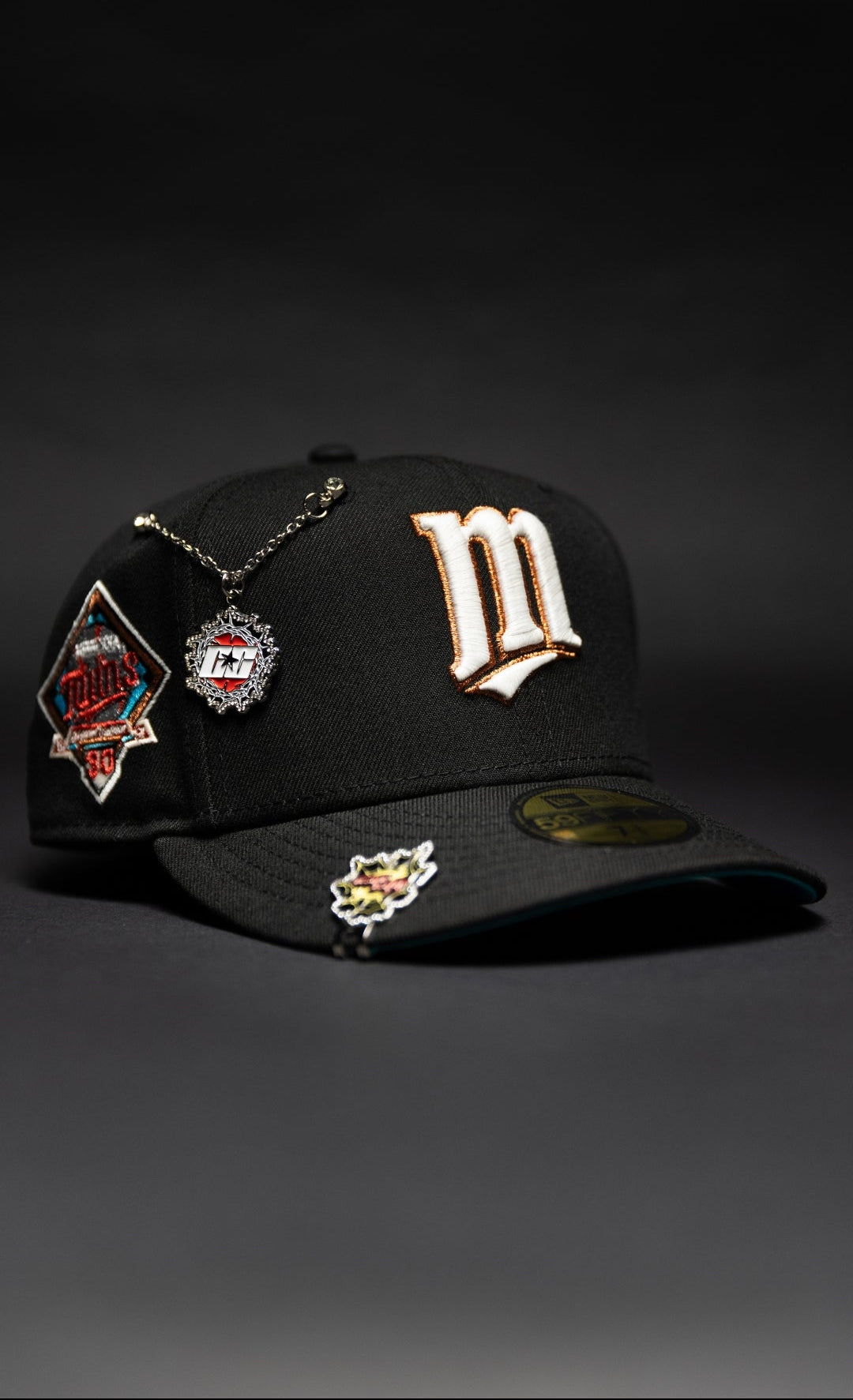 NEW ERA EXCLUSIVE 59FIFTY BLACK MINNESOTA TWINS W/ 30TH ANNIVERSARY SIDE PATCH