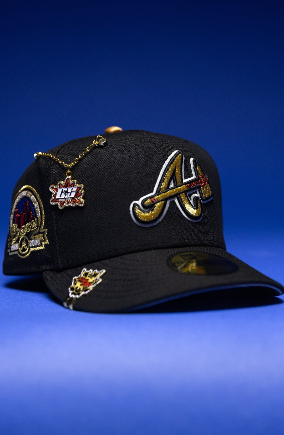 NEW ERA EXCLUSIVE 59FIFTY BLACK ATLANTA BRAVES W/ ANNIVERSARY SIDE PATCH