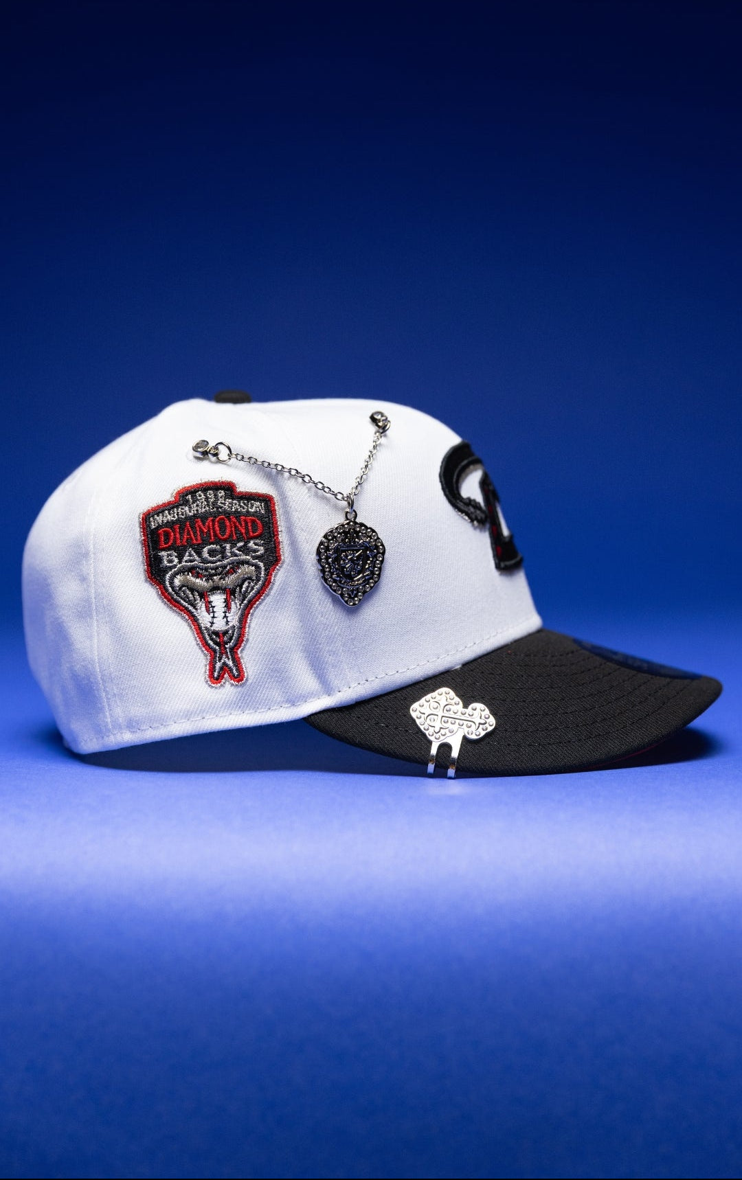 NEW ERA EXCLUSIVE 59FIFTY PEARL WHITE ARIZONA DIAMONDBACKS W/ 1998 INAUGURAL SEASON SIDE PATCH