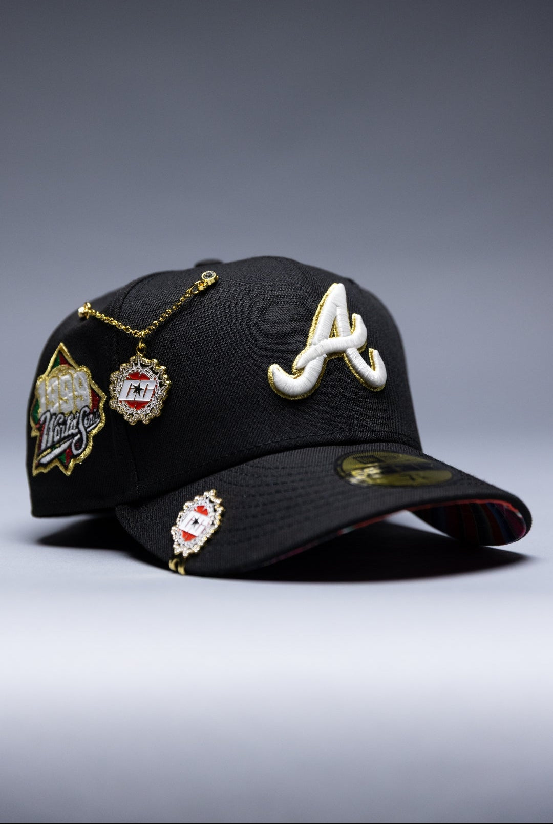 NEW ERA EXCLUSIVE 59FIFTY BLACK ATLANTA BRAVES W/ 1999 WORLD SERIES SIDE PATCH