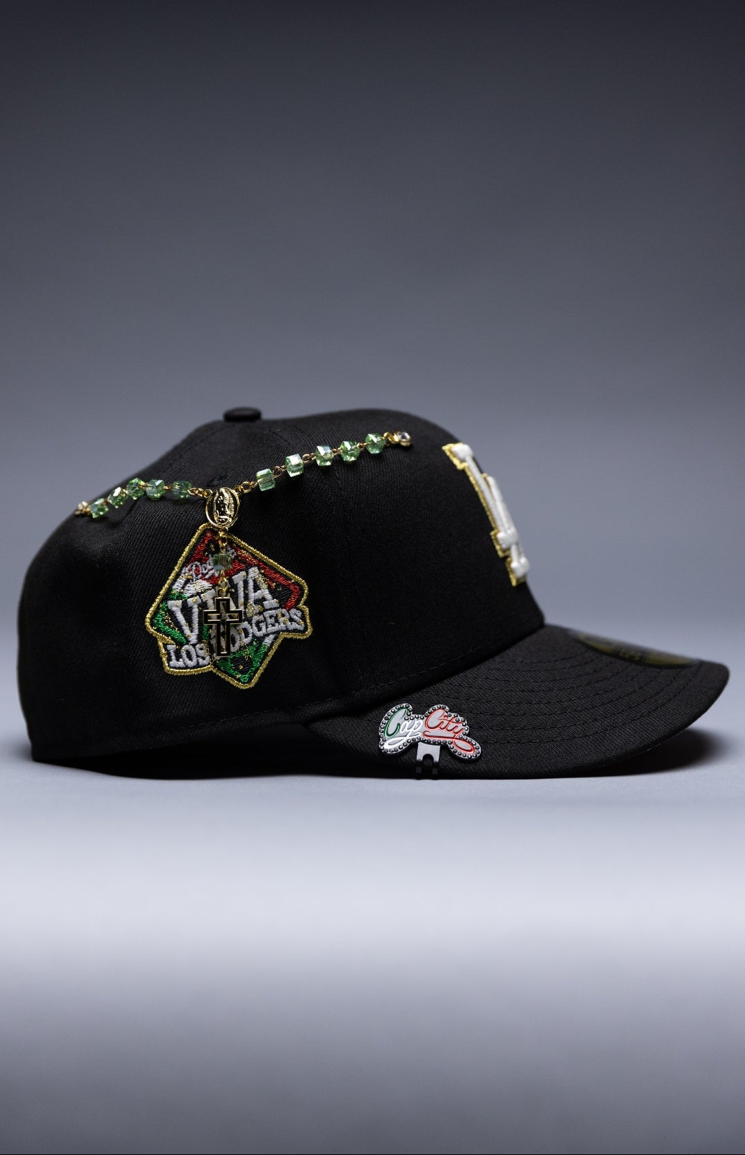 NEW ERA EXCLUSIVE 59FIFTY BLACK LOS ANGELES DODGERS W/ "VIVA LOS DODGERS" SIDE PATCH