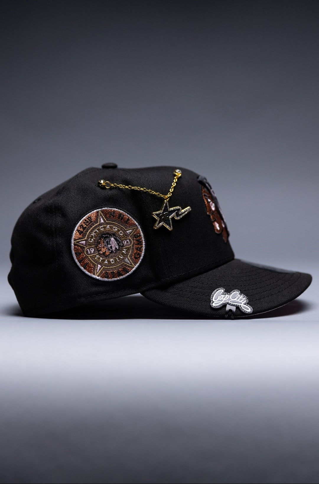 NEW ERA EXCLUSIVE 9FIFTY BLACK CHICAGO BLACKHAWKS SNAPBACK W/ ALL STAR GAME SIDE PATCH