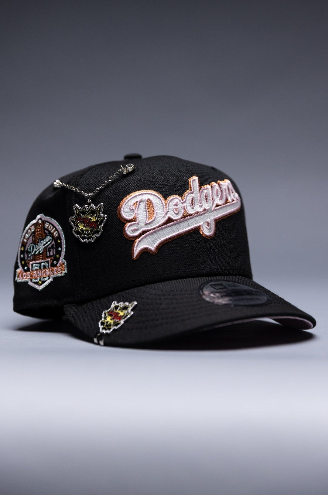 NEW ERA EXCLUSIVE 9FIFTY BLACK LOS ANGELES DODGERS SCRIPT SNAPBACK W/ 60TH ANNIVERSARY SIDE PATCH