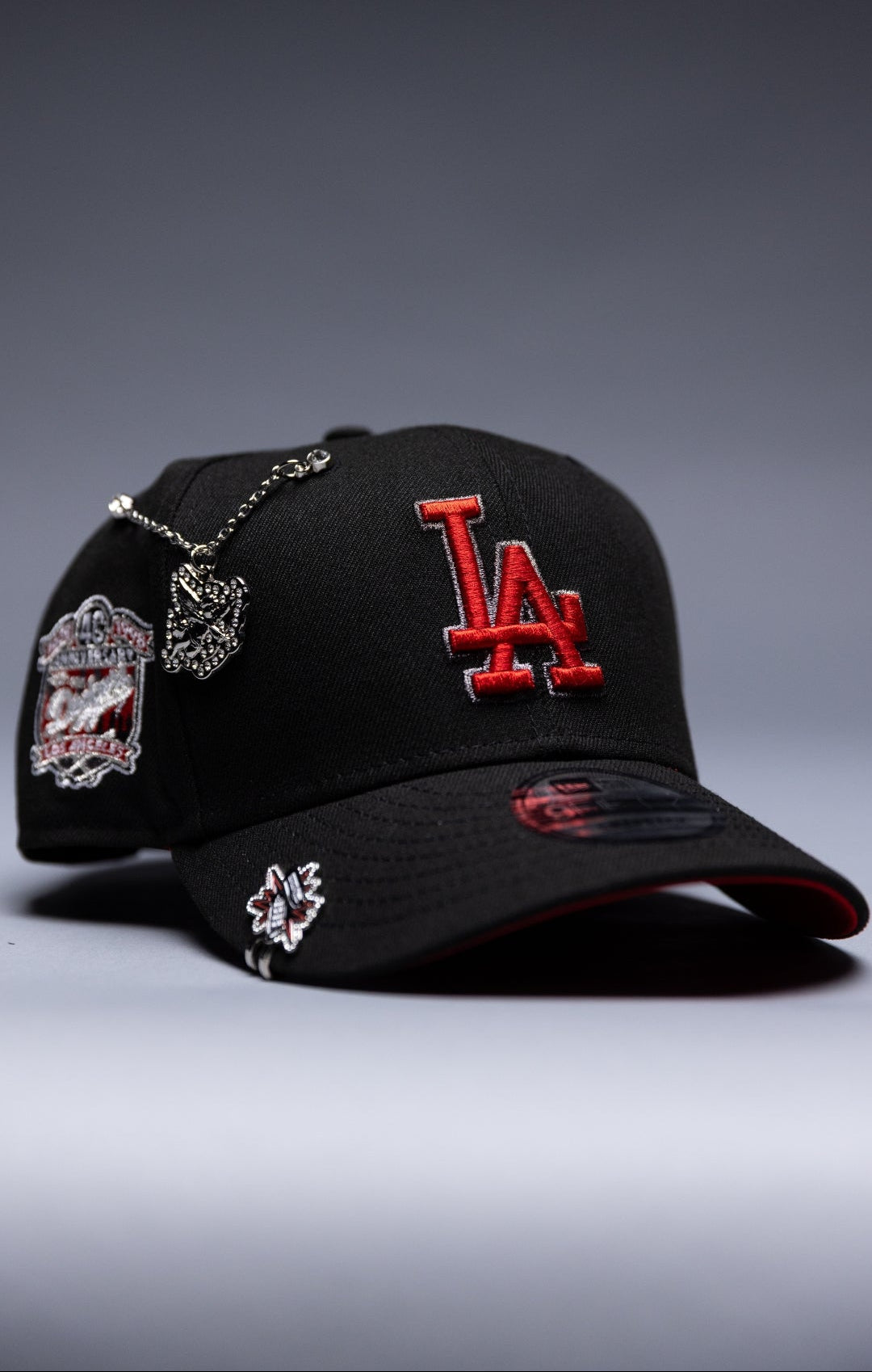 NEW ERA EXCLUSIVE 9FIFTY BLACK LOS ANGELES DODGERS SNAPBACK W/ 40TH ANNIVERSARY SIDE PATCH