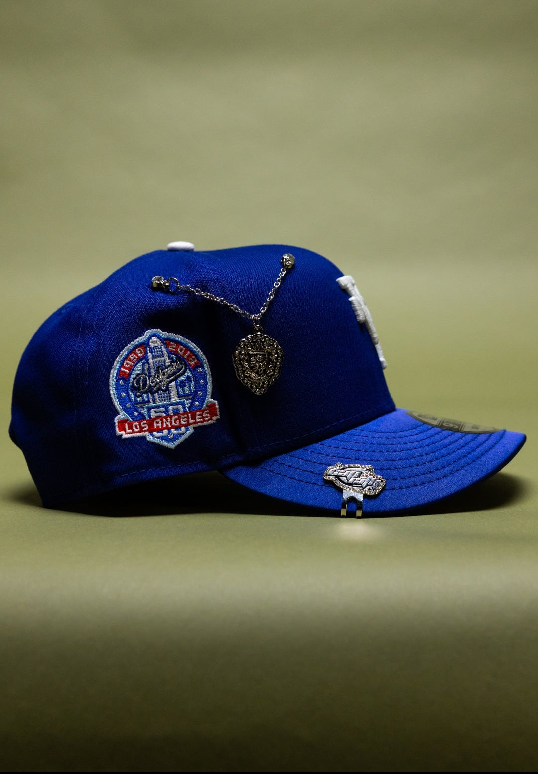 NEW ERA EXCLUSIVE 9FIFTY BLUE/SATIN UPSIDE DOWN LOS ANGELES DODGERS SNAPBACK W/ 60TH ANNIVERSARY SIDE PATCH