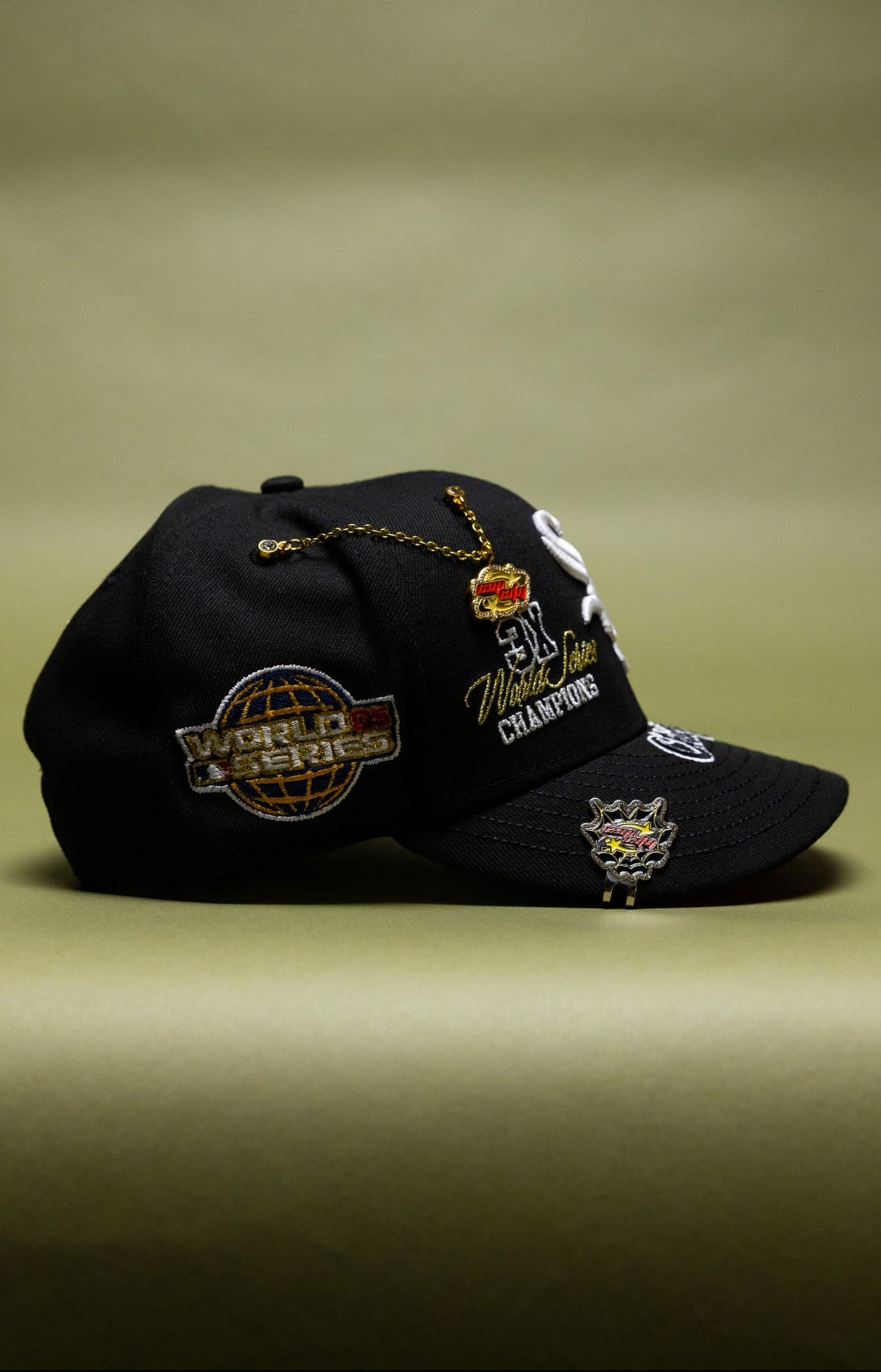 NEW ERA EXCLUSIVE 9FIFTY BLACK CHICAGO WHITE SOX SNAPBACK W/ WORLD SERIES EMBROIDERY PATCHES