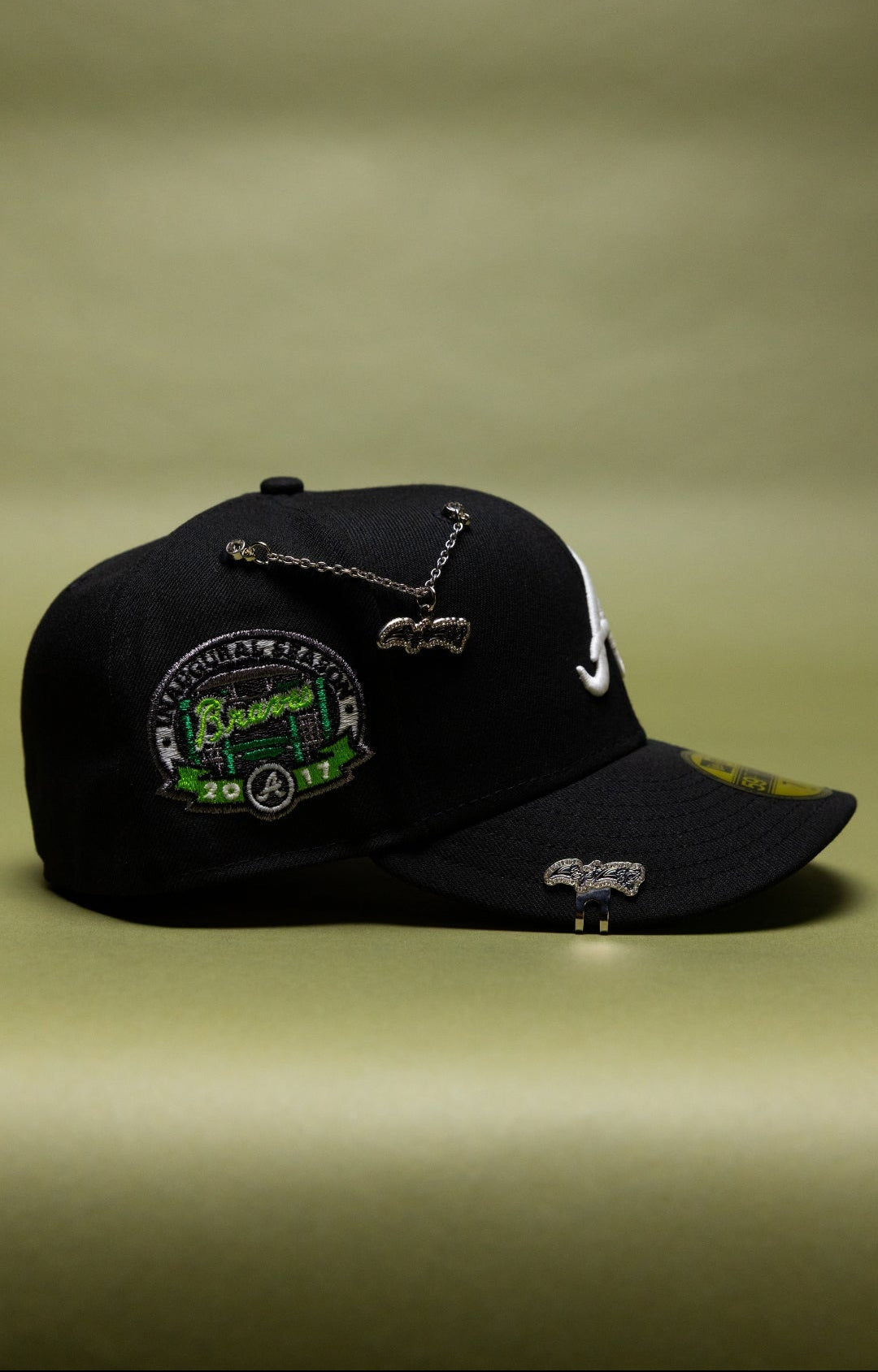 NEW ERA EXCLUSIVE 59FIFTY BLACK ATLANTA BRAVES W/ 2017 INAUGURAL SEASON SIDE PATCH