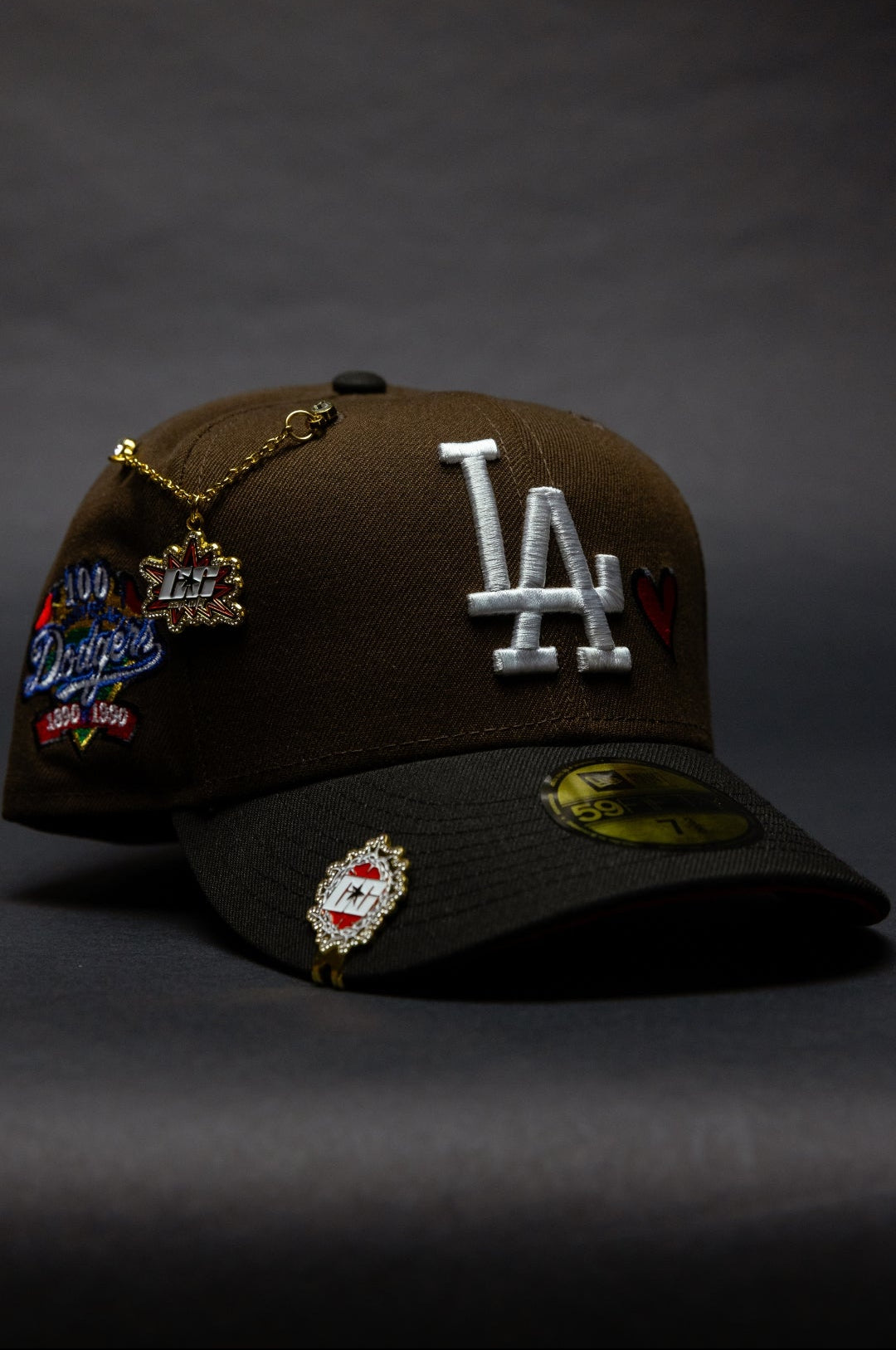 NEW ERA EXCLUSIVE 59FIFTY BROWN/BLACK LOS ANGELES DODGERS W/ RED HEART + 100TH ANNIVERSARY SIDE PATCH