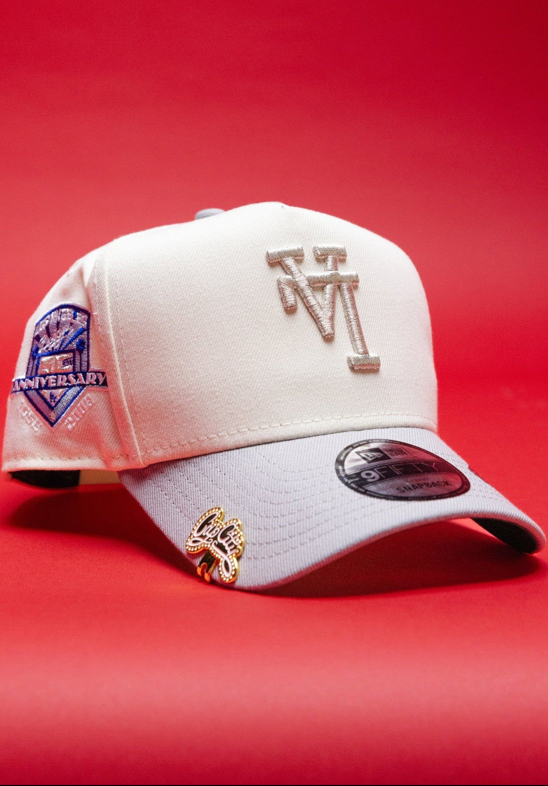 NEW ERA 9FIFTY A-FRAME CHROME/GREY UPSIDE DOWN LOS ANGELES DODGERS SNAPBACK W/ 50TH ANNIVERSARY SIDE PATCH