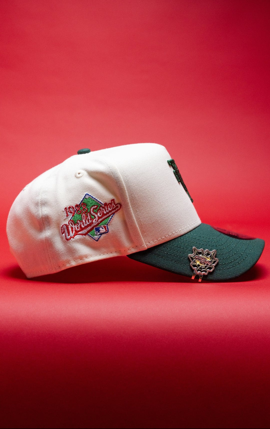 NEW ERA 9FIFTY A-FRAME CHROME/FOREST GREEN UPSIDE DOWN LOS ANGELES DODGERS SNAPBACK W/ 1988 WORLD SERIES SIDE PATCH