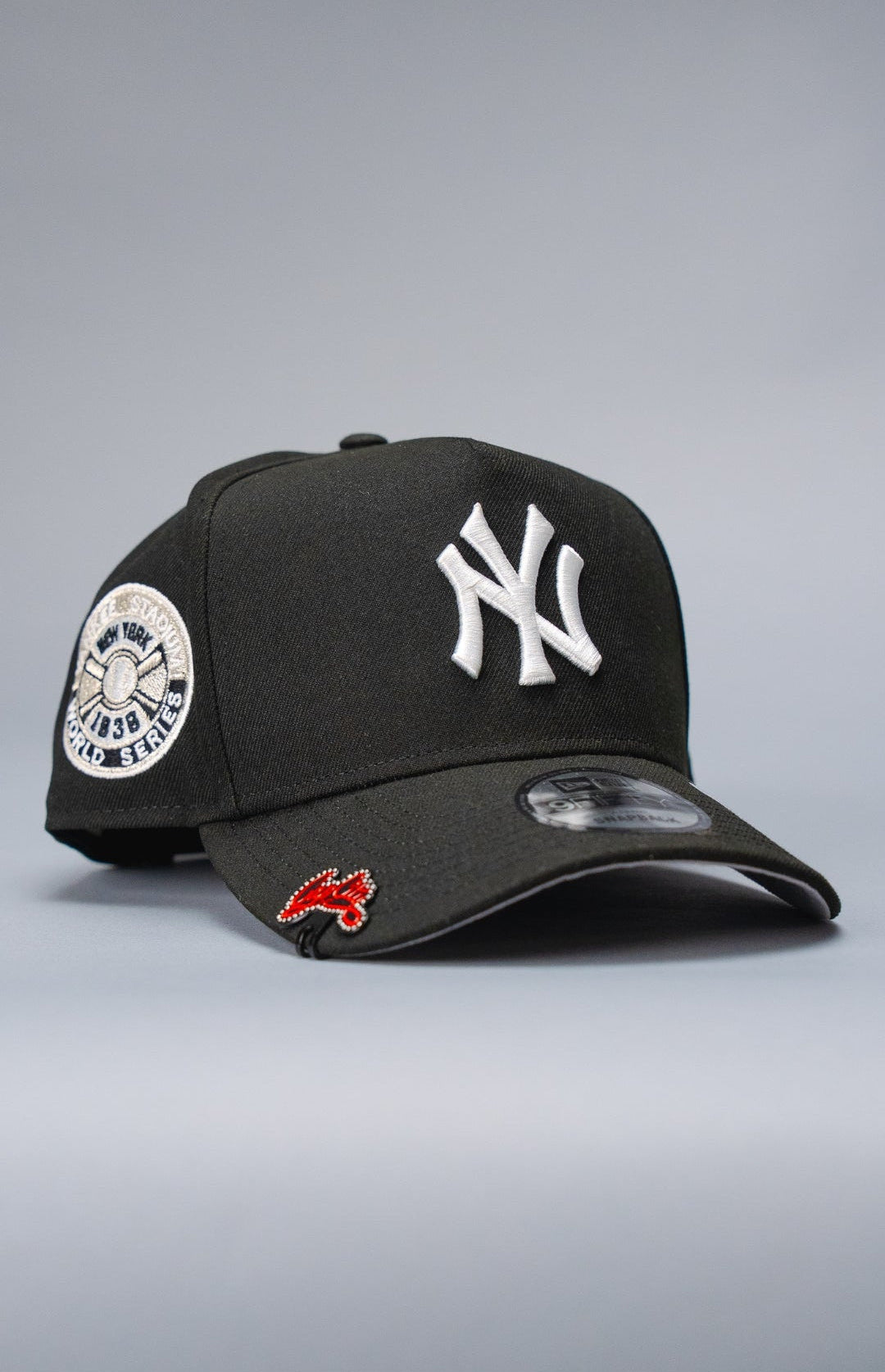 NEW ERA 9FIFTY A-FRAME BLACK NEW YORK YANKEES SNAPBACK W/ WORLD SERIES SIDE PATCH