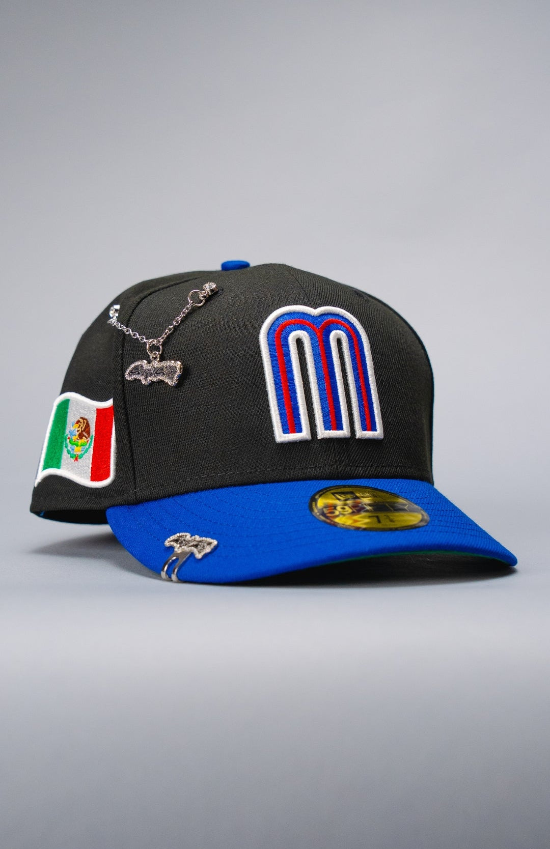 NEW ERA EXCLUSIVE 59FIFTY BLACK/BLUE MEXICO 2025 WORLD BASEBALL CLASSIC W/ MEXICO FLAG SIDE PATCH