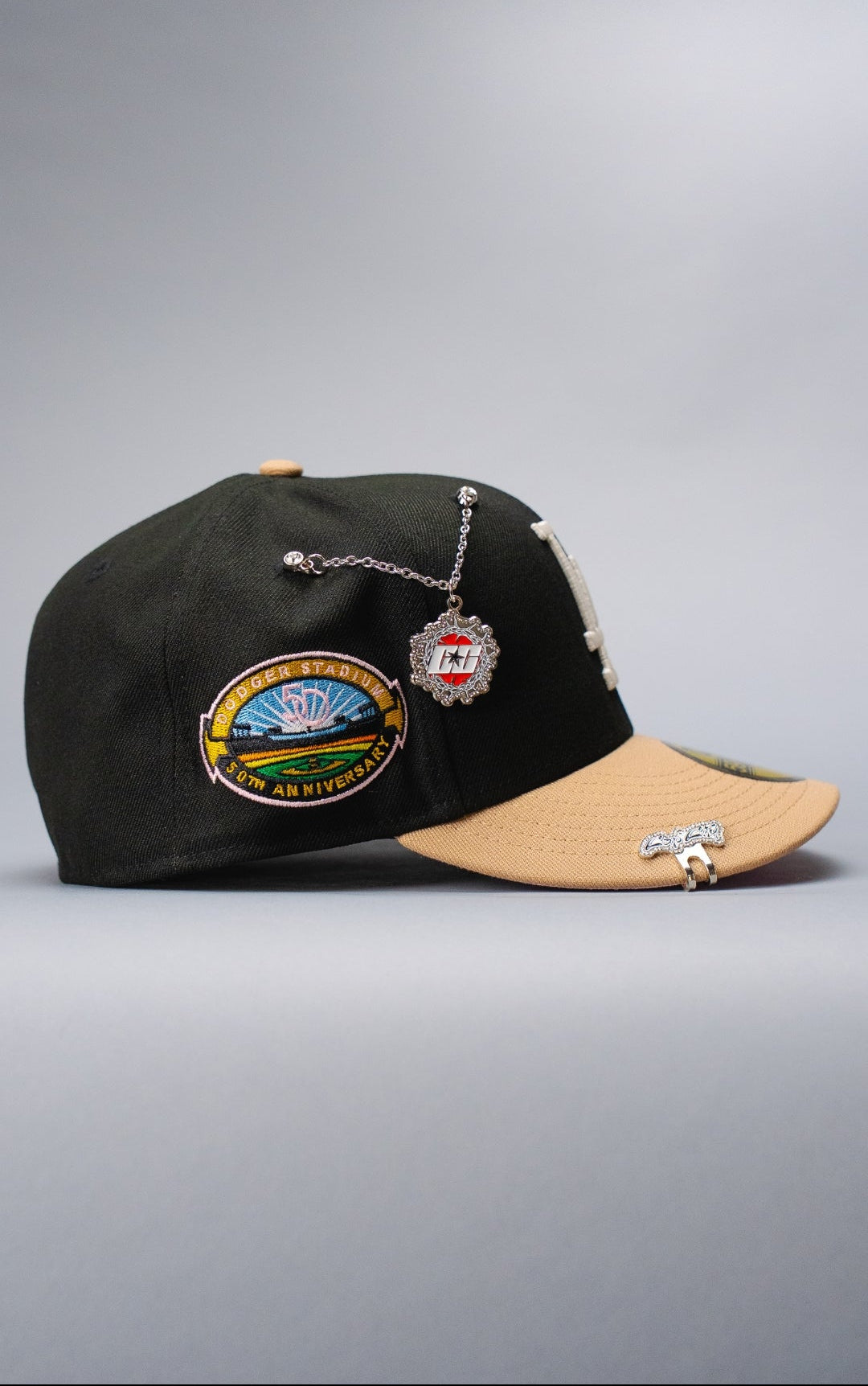 NEW ERA EXCLUSIVE 59FIFTY BLACK/BEIGE LOS ANGELES DODGERS W/ HEART + 50TH ANNIVERSARY SIDE PATCH