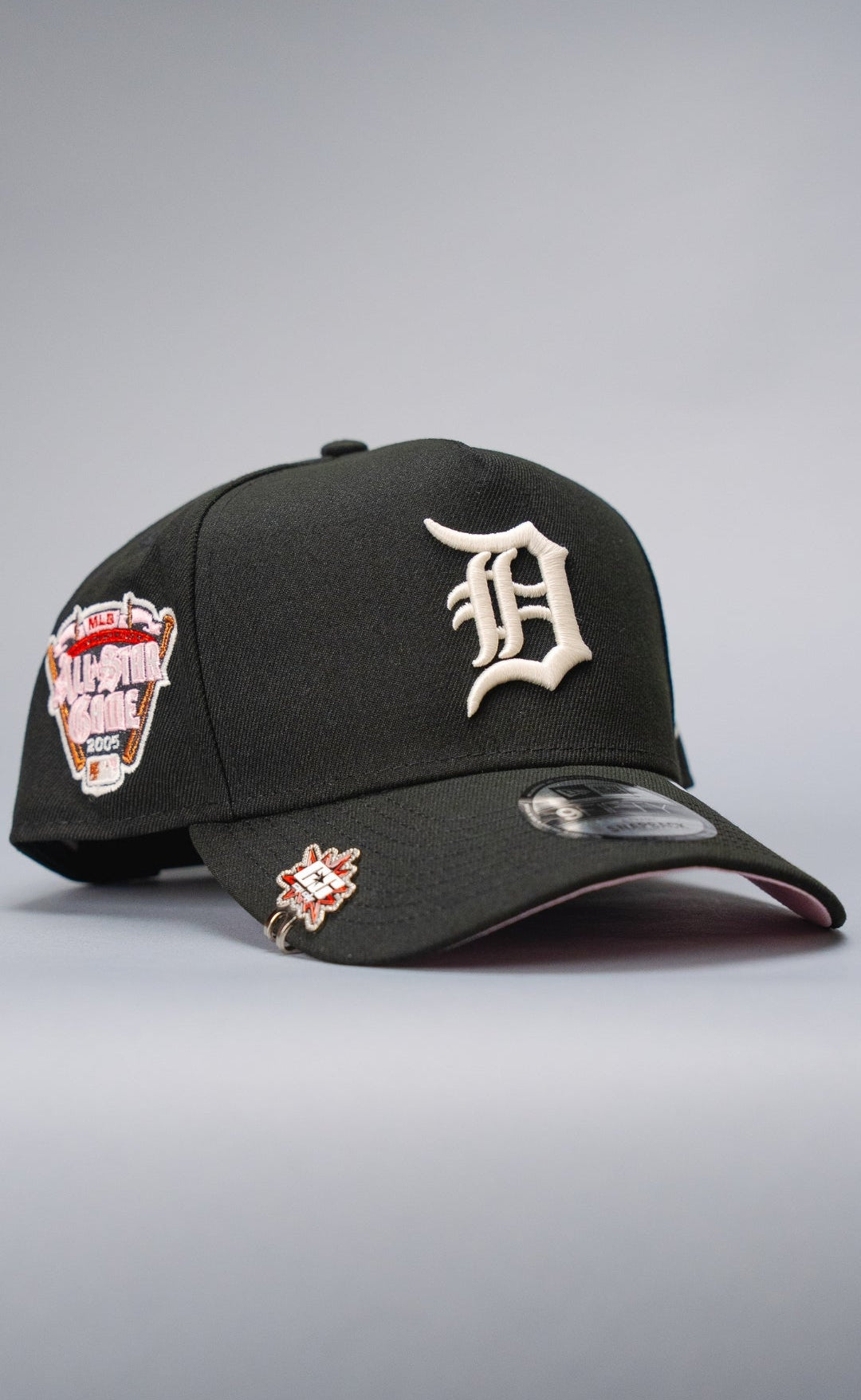 DETROIT TIGERS