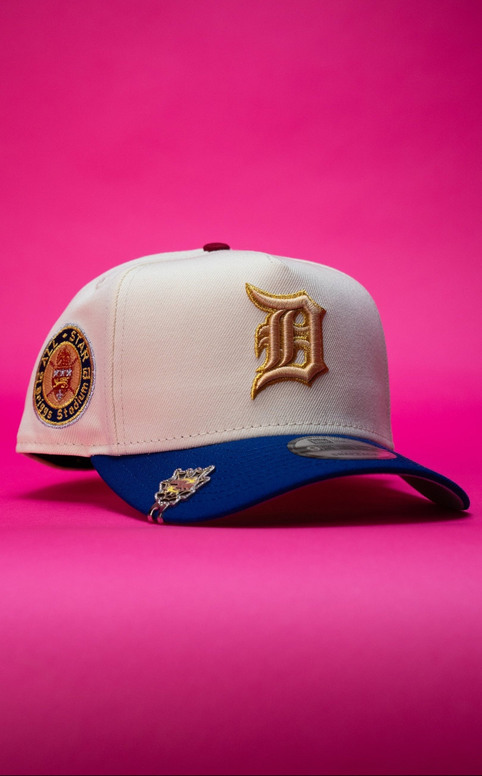 NEW ERA 9FIFTY A-FRAME CHROME/BLUE DETROIT TIGERS SNAPBACK W/ SIDE PATCH