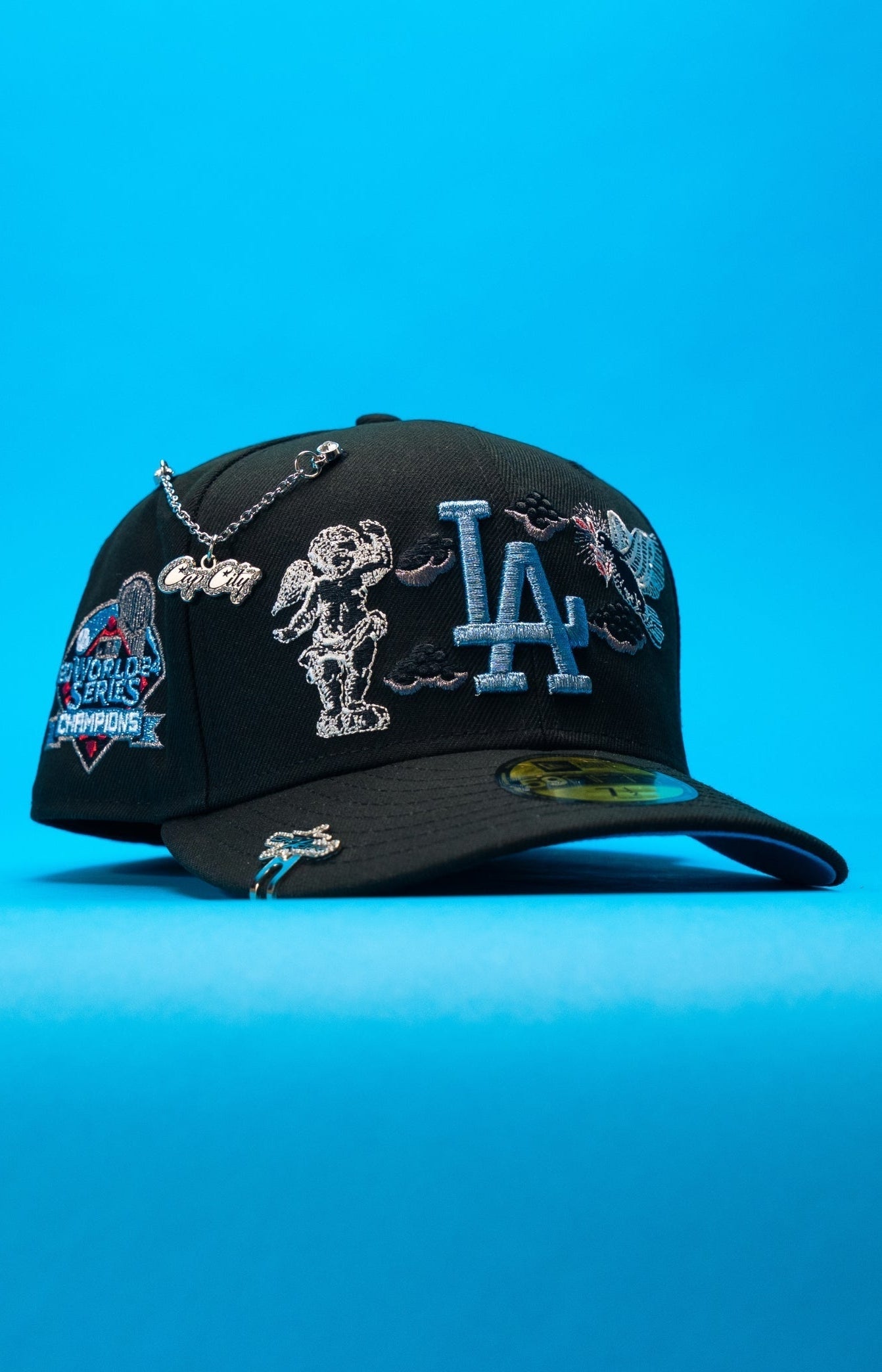 NEW ERA EXCLUSIVE 59FIFTY BLACK LOS ANGELES DODGERS "HEAVENLY CITY" W/ WORLD SERIES CHAMPIONS SIDE PATCH