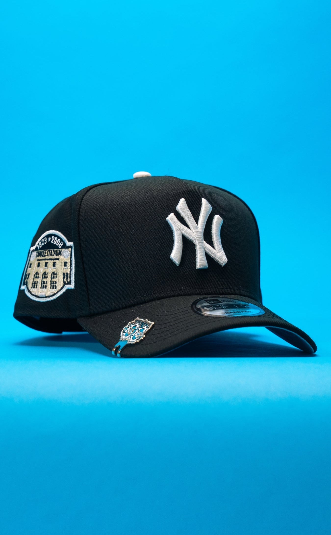 NEW ERA 9FIFTY A-FRAME BLACK NEW YORK YANKEES SNAPBACK W/ YANKEE STADIUM SIDE PATCH