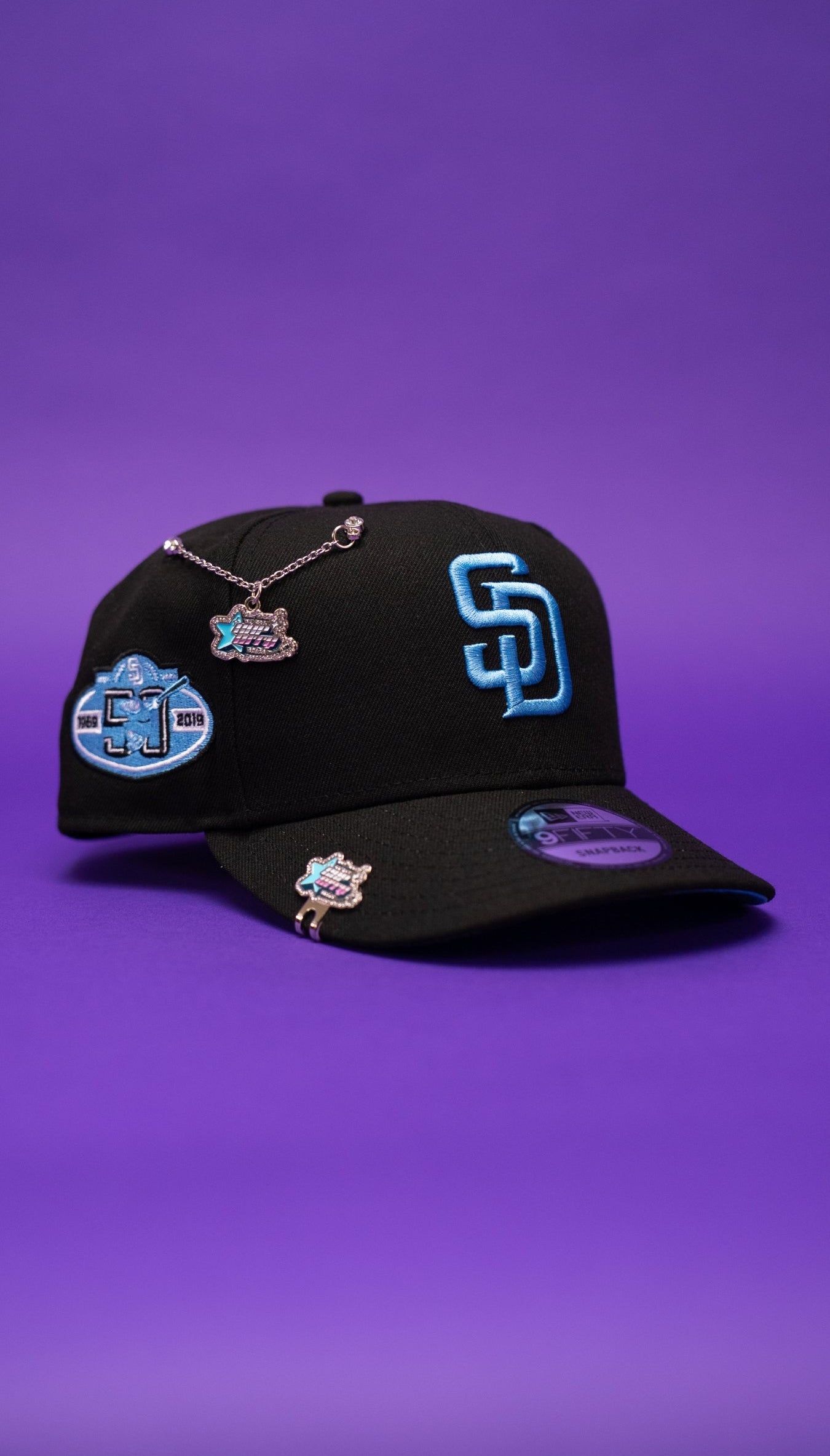 NEW ERA EXCLUSIVE 9FIFTY BLACK SAN DIEGO PADRES SNAPBACK W/ 50TH ANNIVERSARY SIDE PATCH