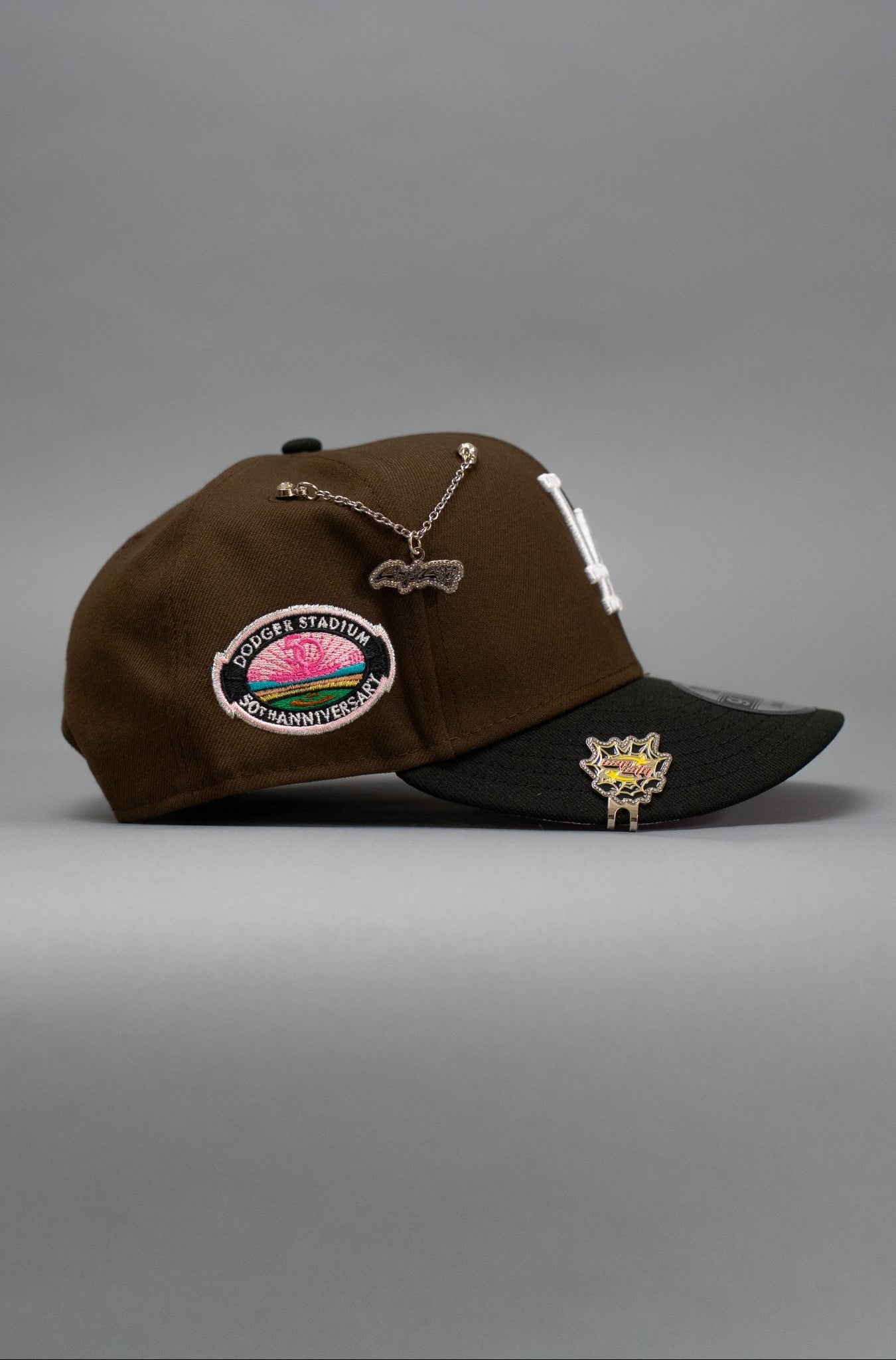 NEW ERA EXCLUSIVE 9FIFTY BROWN/BLACK LOS ANGELES DODGERS SNAPBACK W/ 50TH ANNIVERSARY SIDE PATCH