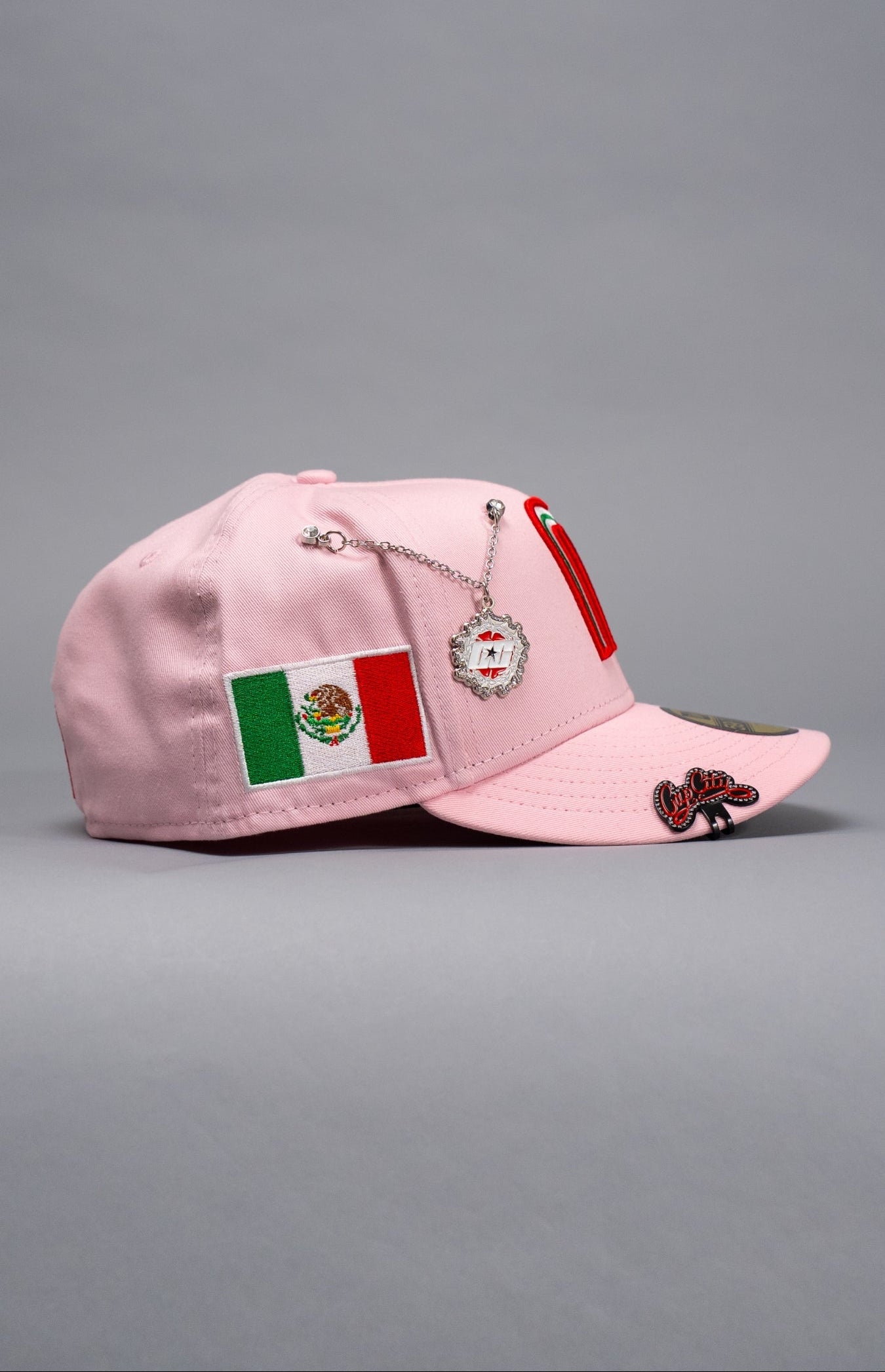 NEW ERA EXCLUSIVE 59FIFTY PINK MEXICO 2025 WORLD BASEBALL CLASSIC W/ RED ROSE + MEXICO FLAG SIDE PATCH